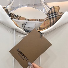 、巴宝莉 2025早秋 新款卫衣,高品质,顶级版本贸易公司渠道订单,海外精品独家限定发售,经典即永恒, 、巴宝莉 2025早秋 新款卫衣,高品质,顶级版本贸易公司渠道订单,海外精品独家限定发售,经典即永恒,