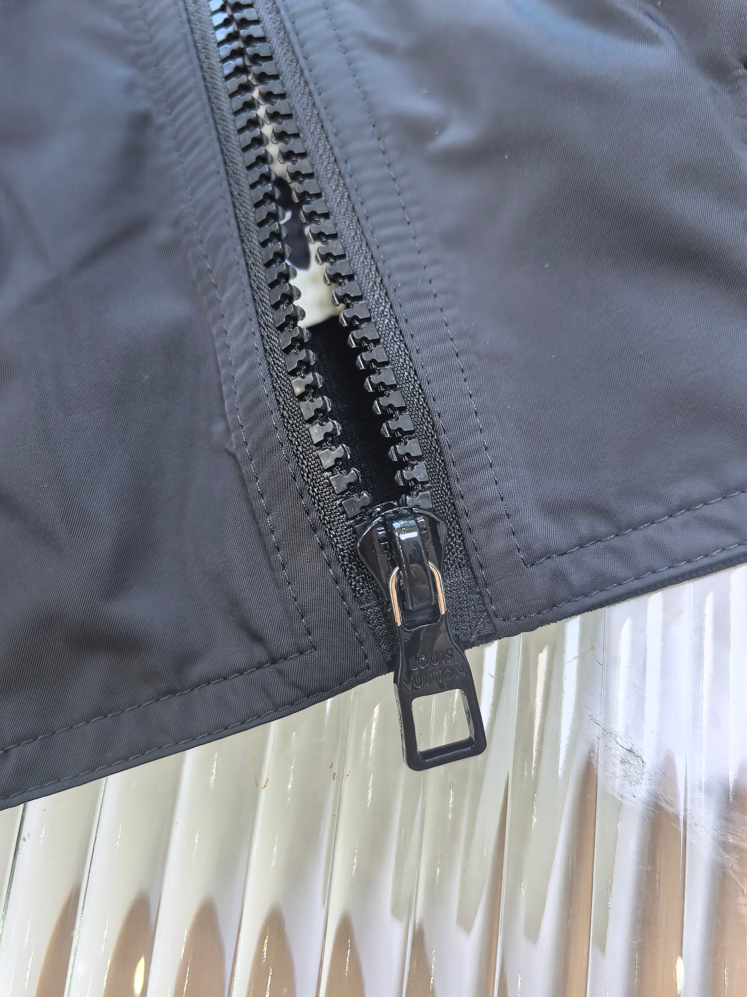 2025SS秋冬新品🆕LV提花夹克外套 系列专柜定制面料 透气舒适度高，细节无可挑剔，品牌元素设计理念，