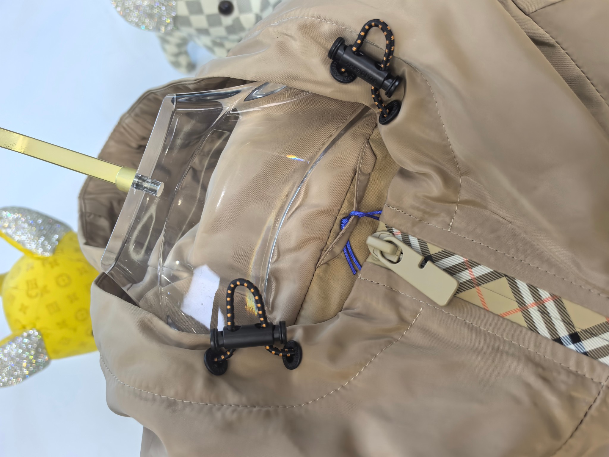 主推🌹Burberry 2025ss早秋新款发布❤️巴宝莉连帽夹克外套，秋季爆款外套，格子提花战马刺绣款