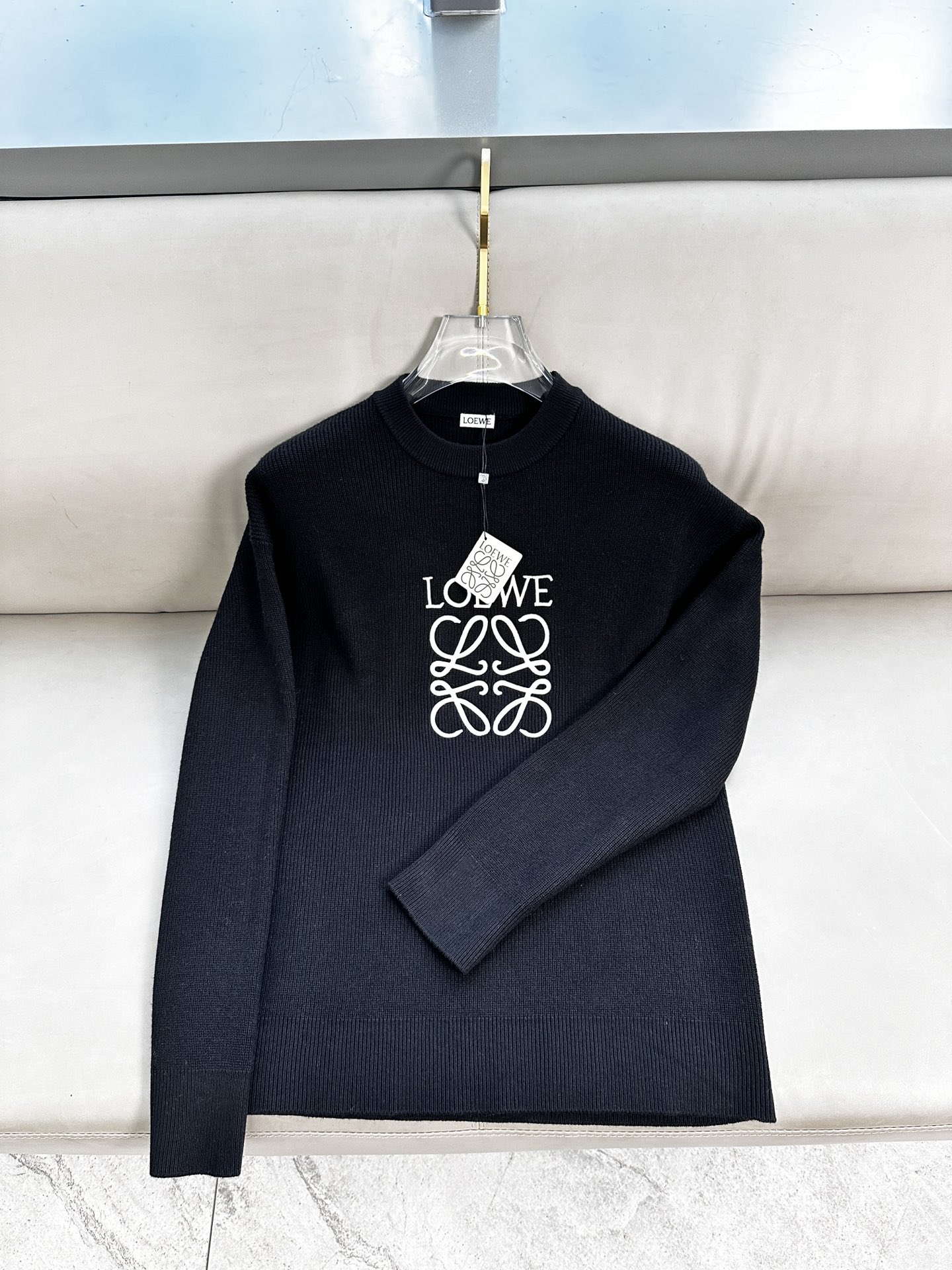 罗意威 毛衣 2025秋冬最新系列，专柜1:1顶级复刻，顶级版本！加厚款，潮人必备单品！懂货的老铁赶紧下