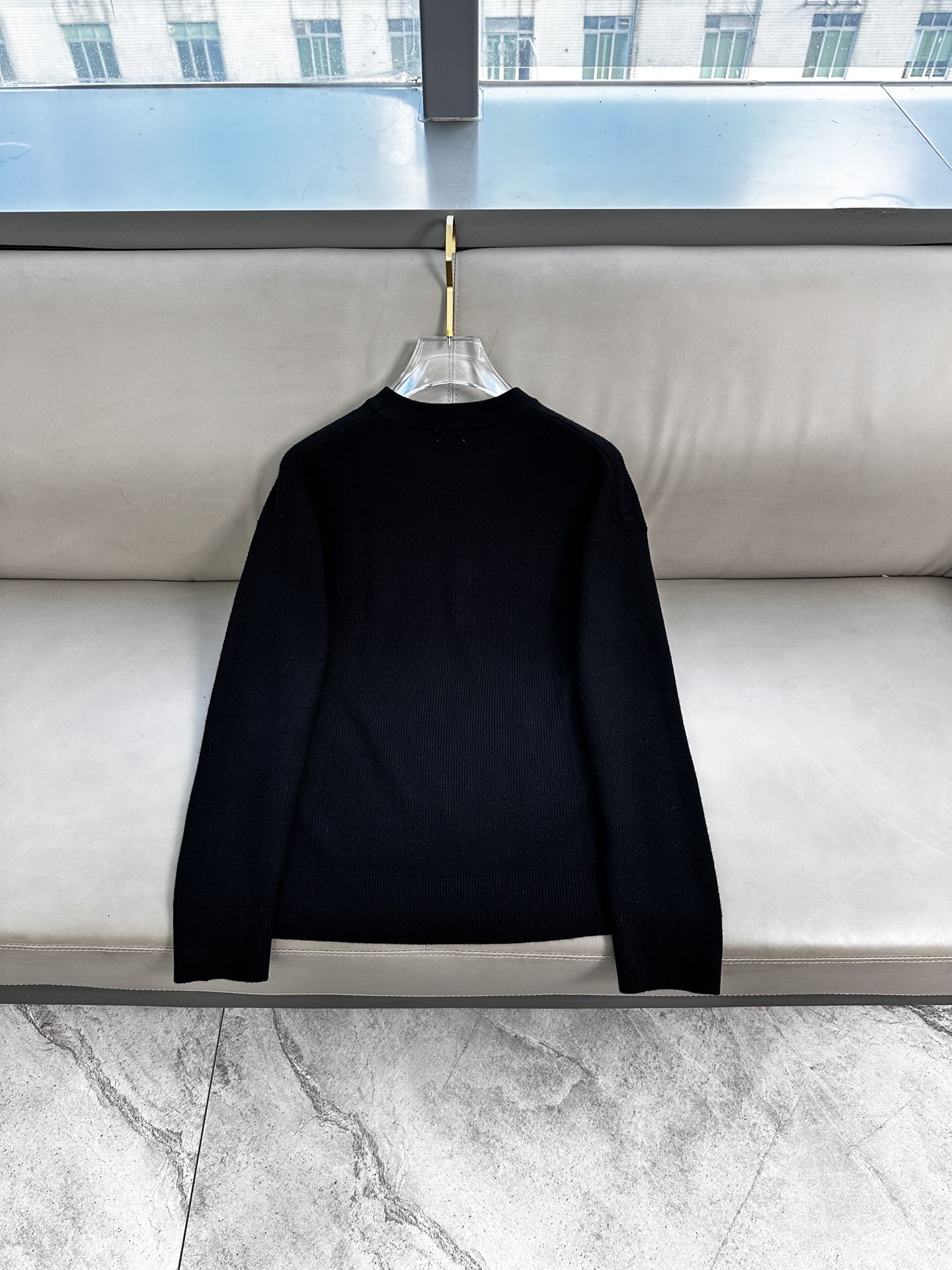 罗意威 毛衣 2025秋冬最新系列，专柜1:1顶级复刻，顶级版本！加厚款，潮人必备单品！懂货的老铁赶紧下