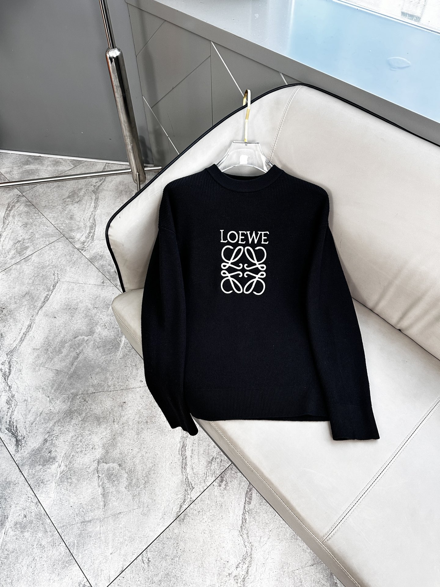 罗意威 毛衣 2025秋冬最新系列，专柜1:1顶级复刻，顶级版本！加厚款，潮人必备单品！懂货的老铁赶紧下