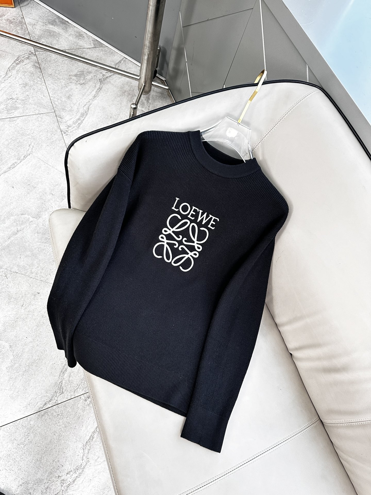 罗意威 毛衣 2025秋冬最新系列，专柜1:1顶级复刻，顶级版本！加厚款，潮人必备单品！懂货的老铁赶紧下