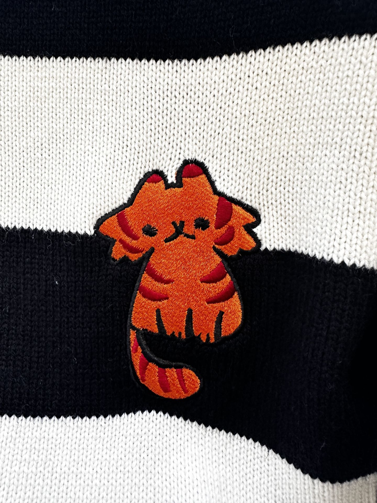 古驰 GUCCI 毛衣 2025秋冬最新系列，专柜1:1顶级复刻，顶级版本！加厚款，潮人必备单品！懂货的