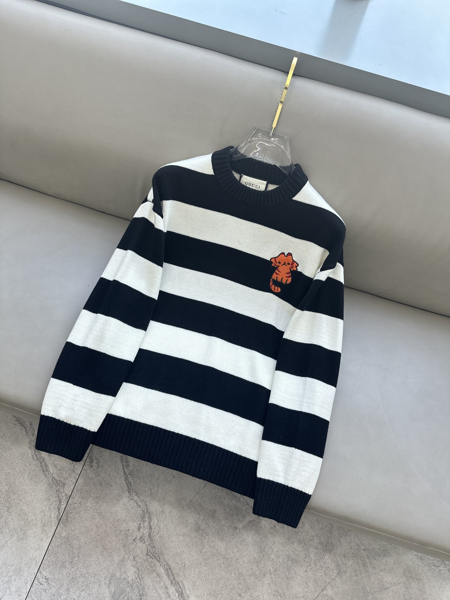 古驰 GUCCI 毛衣 2025秋冬最新系列，专柜1:1顶级复刻，顶级版本！加厚款，潮人必备单品！懂货的