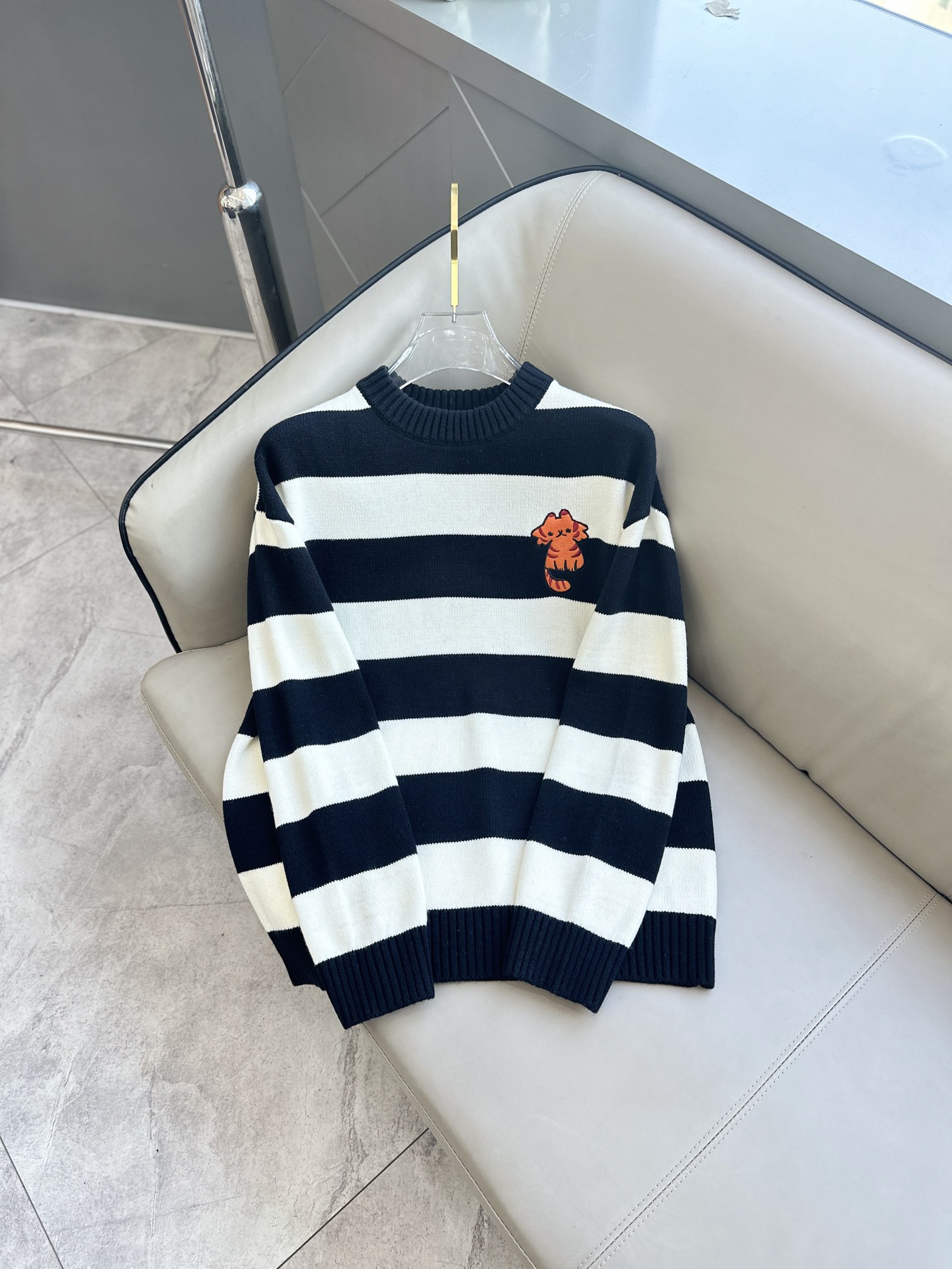 古驰 GUCCI 毛衣 2025秋冬最新系列，专柜1:1顶级复刻，顶级版本！加厚款，潮人必备单品！懂货的