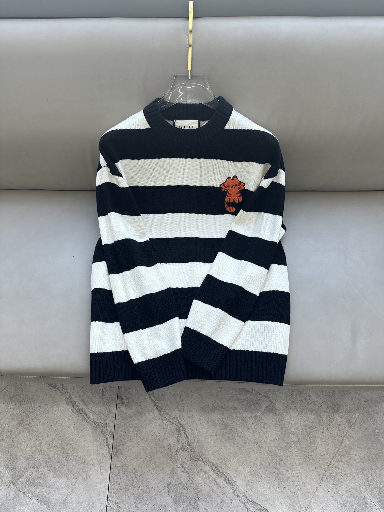 古驰 GUCCI 毛衣 2025秋冬最新系列，专柜1:1顶级复刻，顶级版本！加厚款，潮人必备单品！懂货的