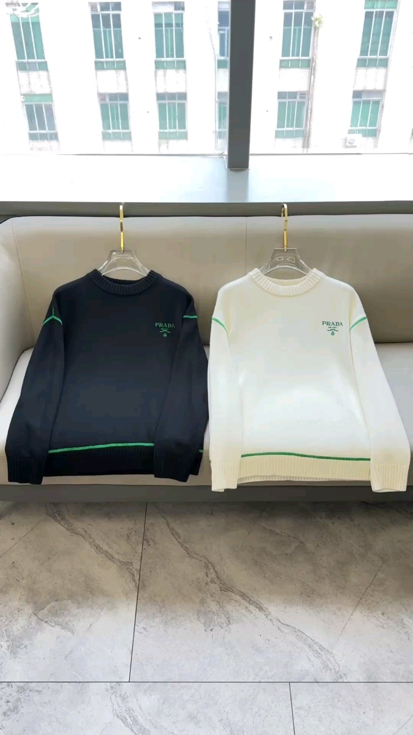 普拉达 Prada 毛衣 2025秋冬最新系列，专柜1:1顶级复刻，顶级版本！加厚款，潮人必备单品！懂货