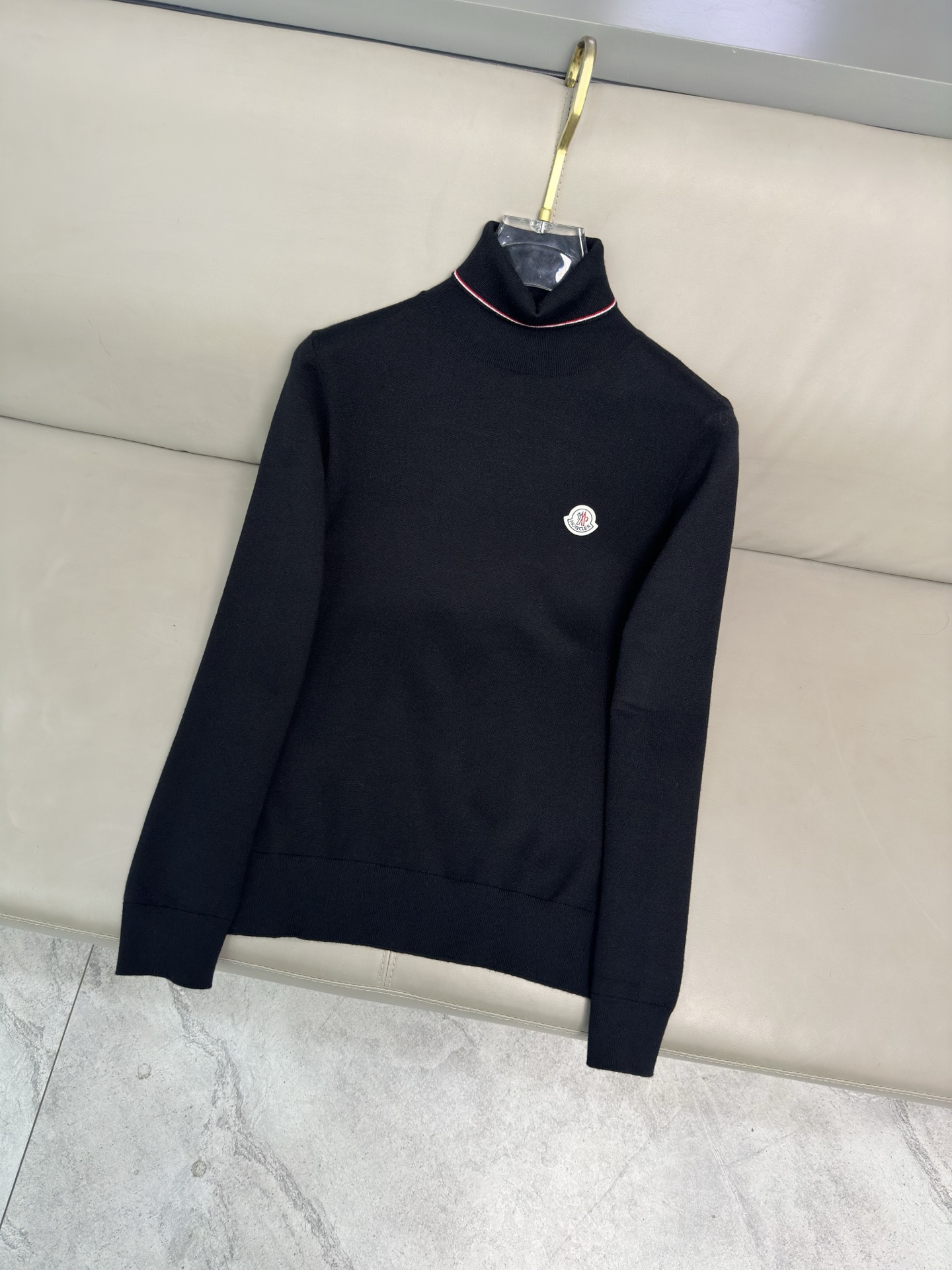 蒙口 毛衣2025秋冬最新系列，专柜1:1顶级复刻，顶级版本！加厚款，潮人必备单品！懂货的老铁赶紧下手，