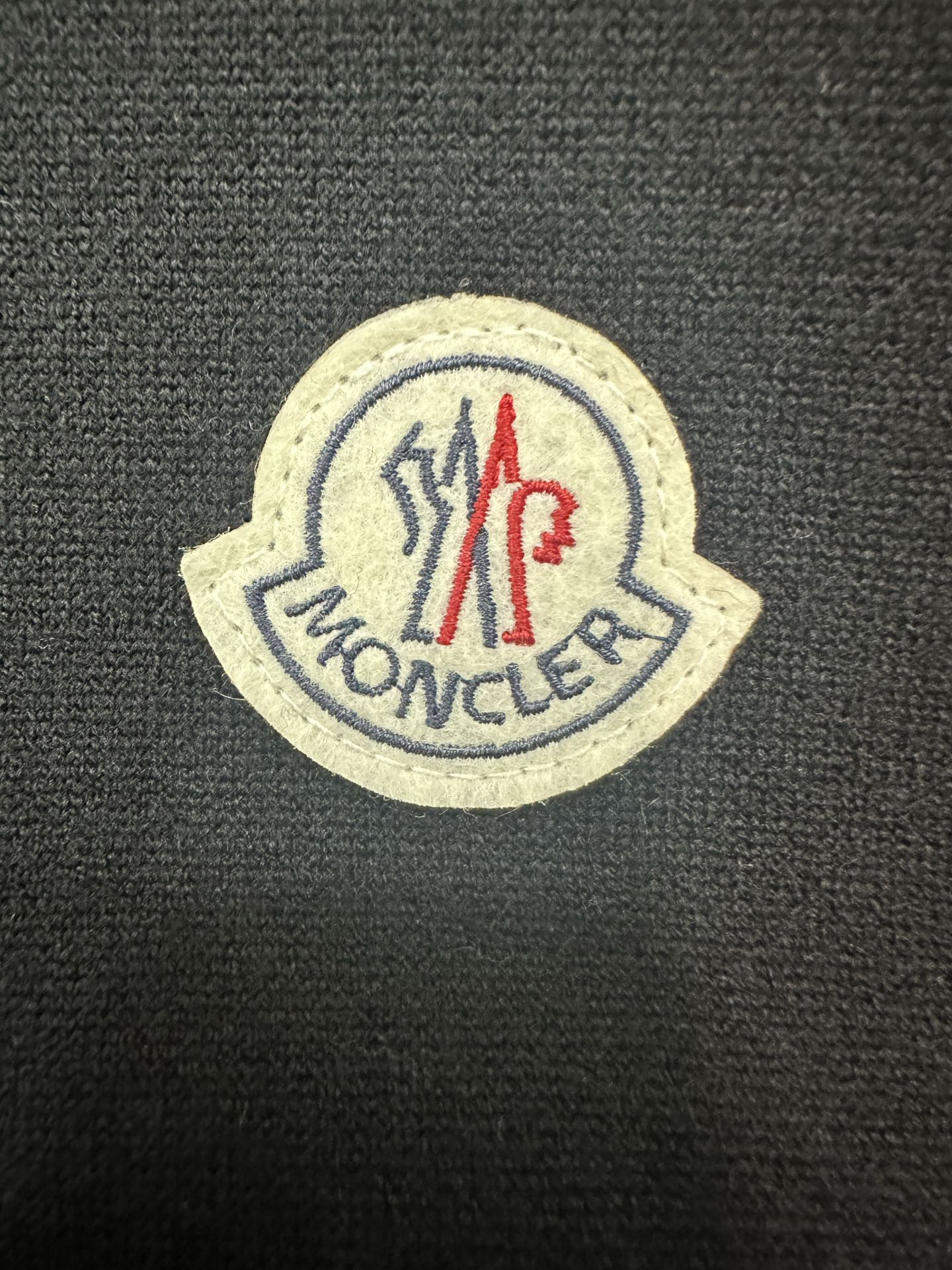 蒙口 毛衣2025秋冬最新系列，专柜1:1顶级复刻，顶级版本！加厚款，潮人必备单品！懂货的老铁赶紧下手，