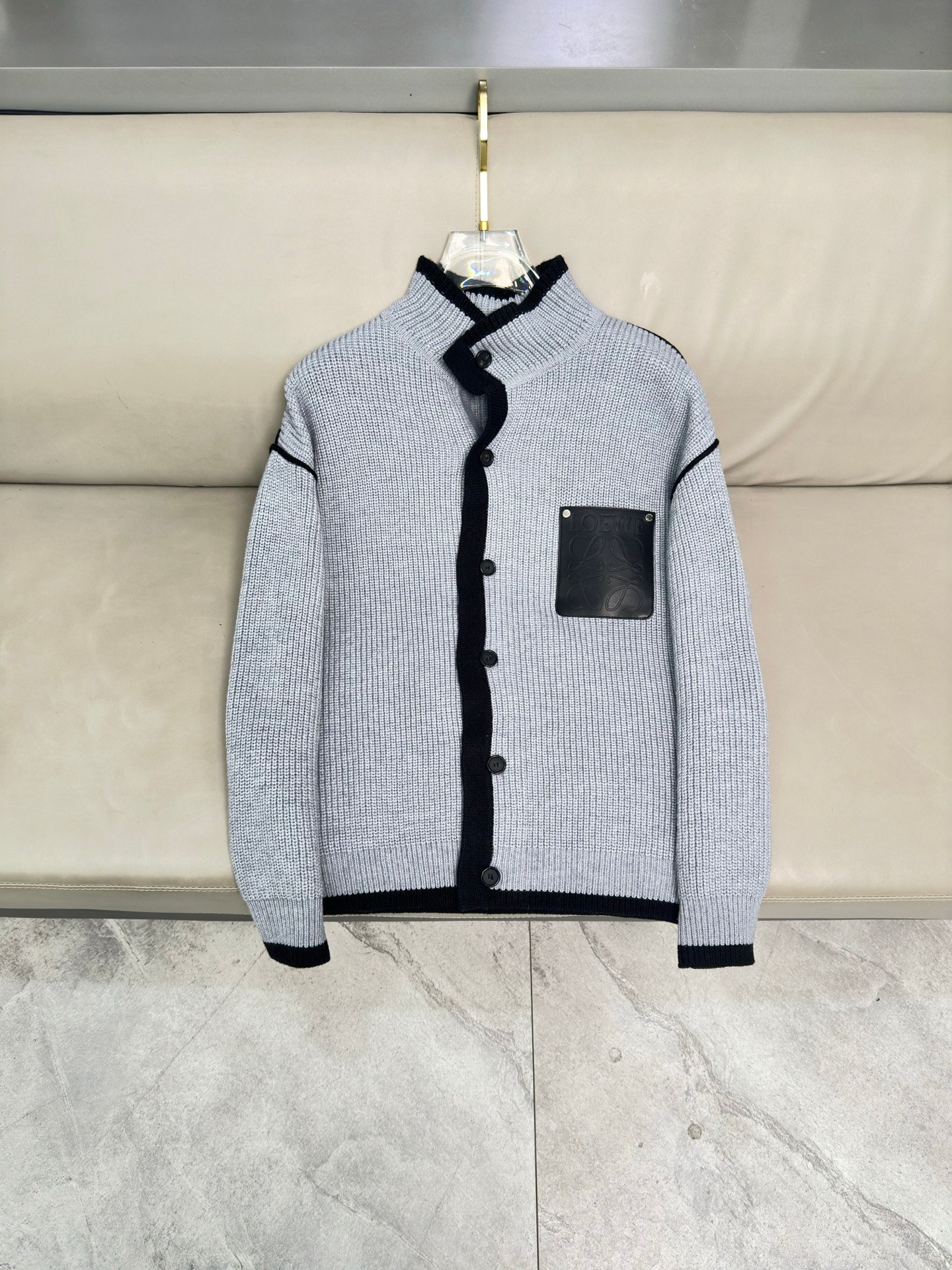 罗意威 毛衣2025秋冬最新系列，专柜1:1顶级复刻，顶级版本！加厚款，潮人必备单品！懂货的老铁赶紧下手