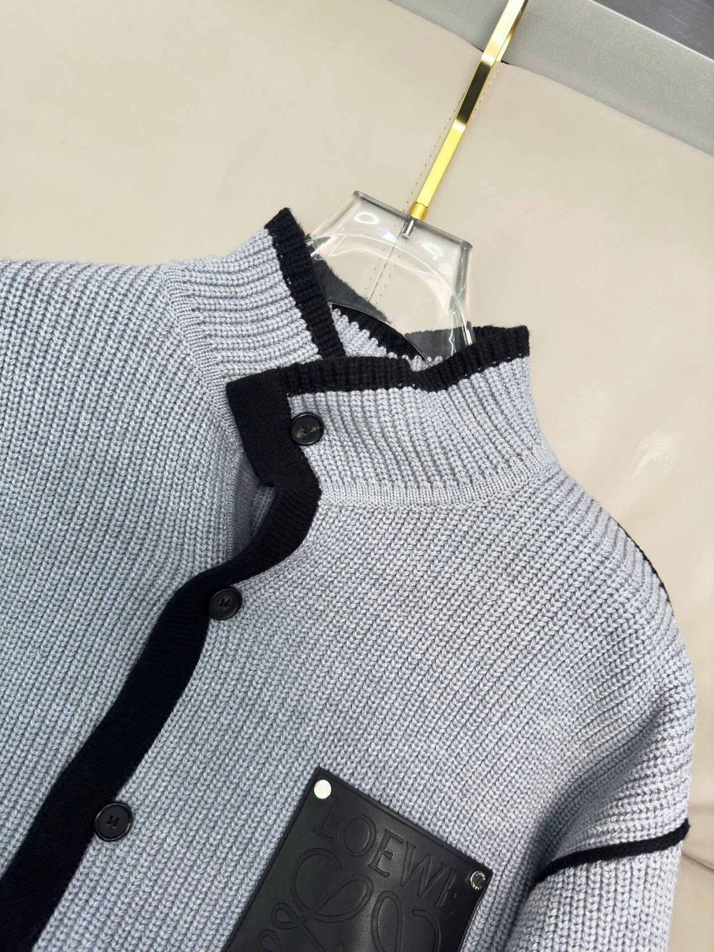 罗意威 毛衣2025秋冬最新系列，专柜1:1顶级复刻，顶级版本！加厚款，潮人必备单品！懂货的老铁赶紧下手