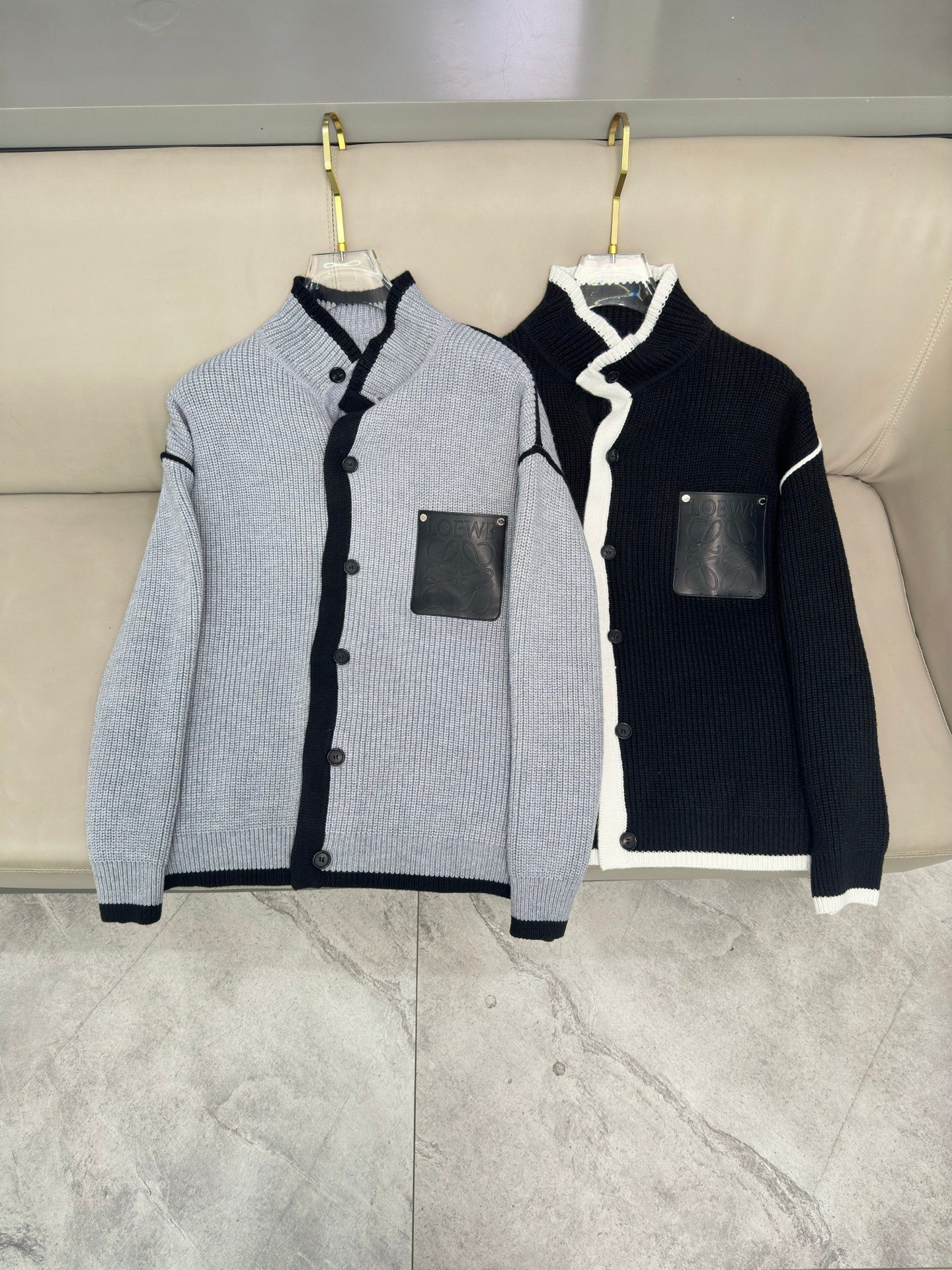 罗意威 毛衣2025秋冬最新系列，专柜1:1顶级复刻，顶级版本！加厚款，潮人必备单品！懂货的老铁赶紧下手