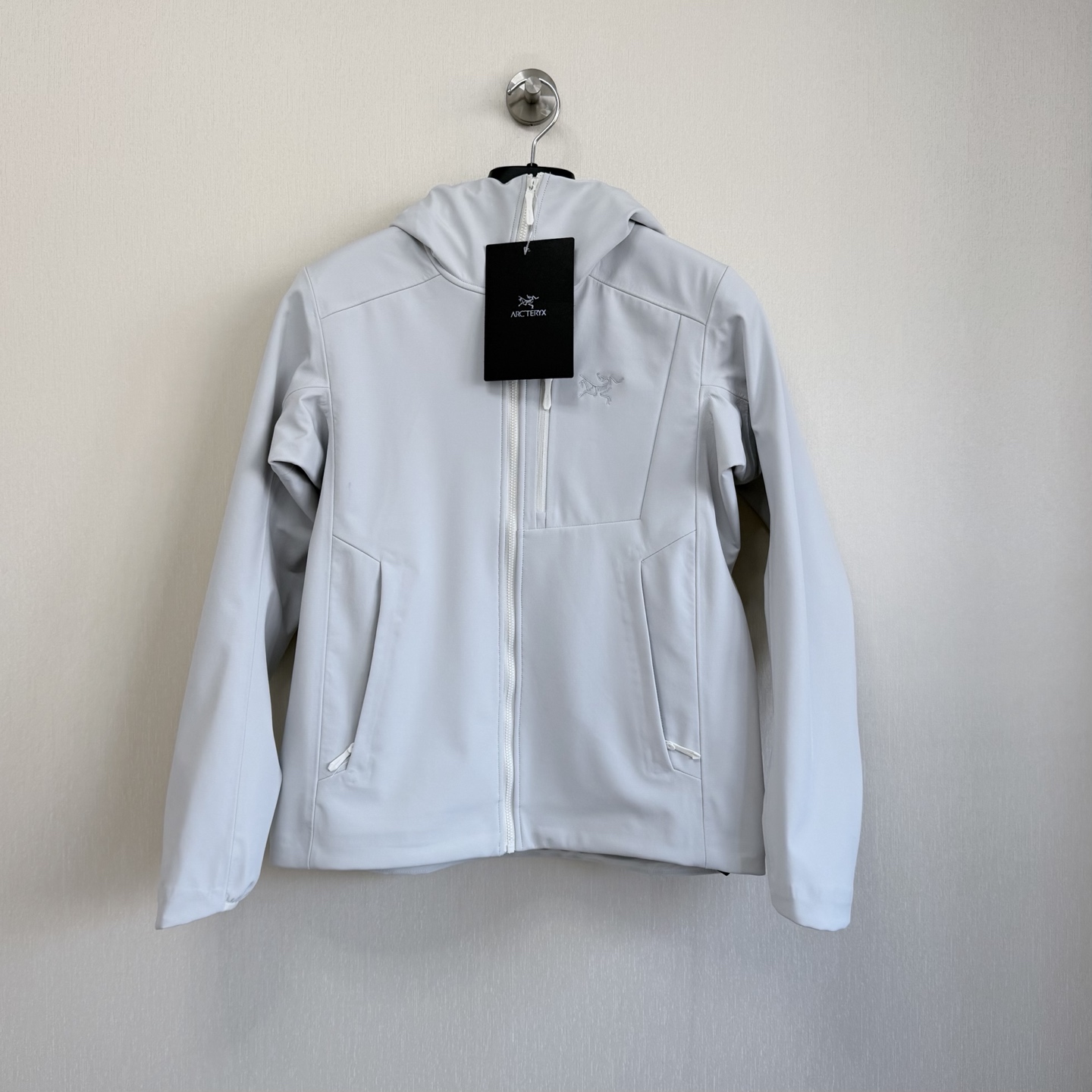 NO:755045,New Arcteryx Gamma MX hoody polar white High-density nylon face Plaid suede lining spliced ​​with breathable mesh Hot-stitched and taped to make waterproof version Fabric pattern upper body comfortable and versatile Size: S-XXL, men's,19860909上新 Arcteryx鸟 Gamma MX hoody 极地白 高密尼龙面部 格子绒面内里拼接透气网布 热缝压胶做防水正确版本 面料版型上身舒适百搭 Size:S-XXL,男装,,Women's clothing