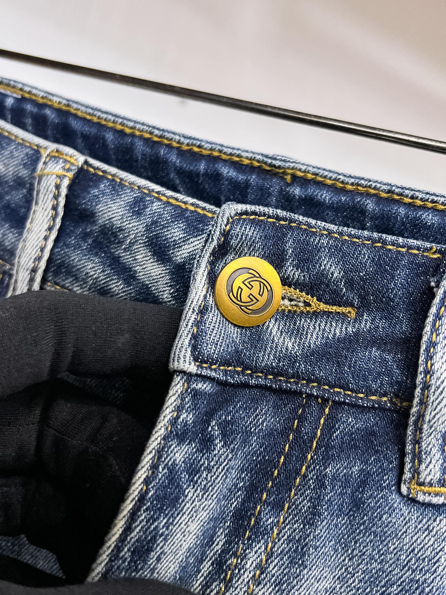 NO:119085,2025 early spring new style jeans classic Gucci high-density embroidery 29--38, gucci, jeans, alexander wang198609092025早春新款 牛仔裤 经典Gucci高密刺绣 码数29--38,,gucci,jeans,alexander wang,Men's clothing