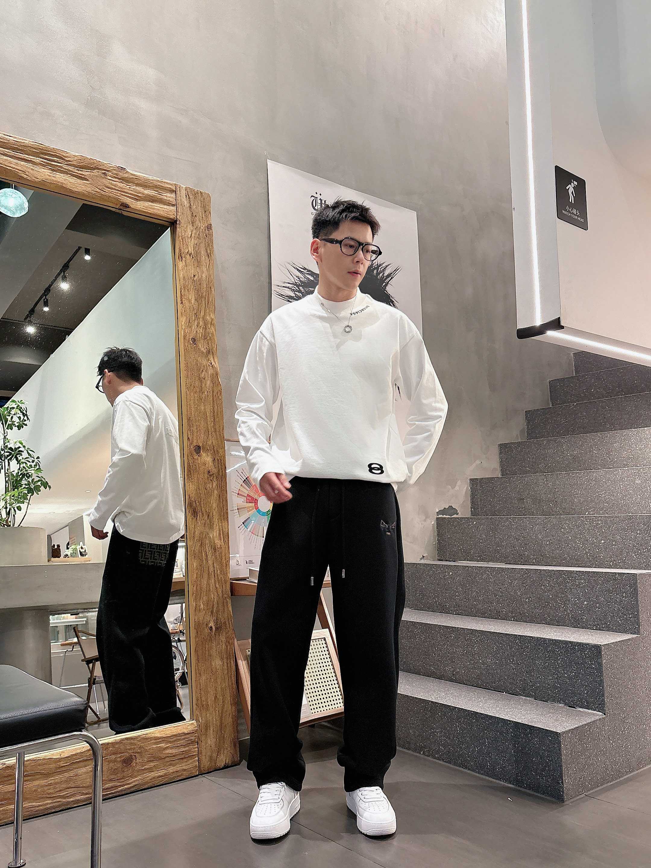 NO:596429,.25 new arrivals for autumn and winter, synchronized with FENDI official website, velvet lining, size M-4XL,,fendi,alexander wang19860909.25秋冬上新 FENDI 官网同步 内里加绒 码数M-4XL,,fendi,alexander wang,Men's clothing