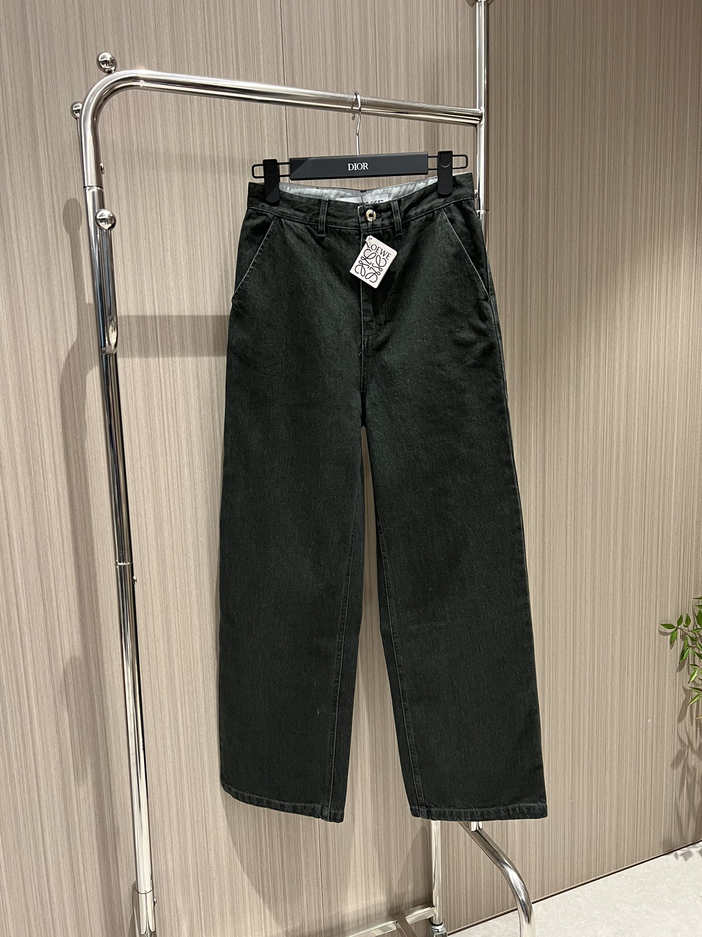 新款Loewe刺绣熊猫直筒牛仔裤 墨绿色洗水很特别 修身显瘦休闲百搭 SML 82eldydezsdqw