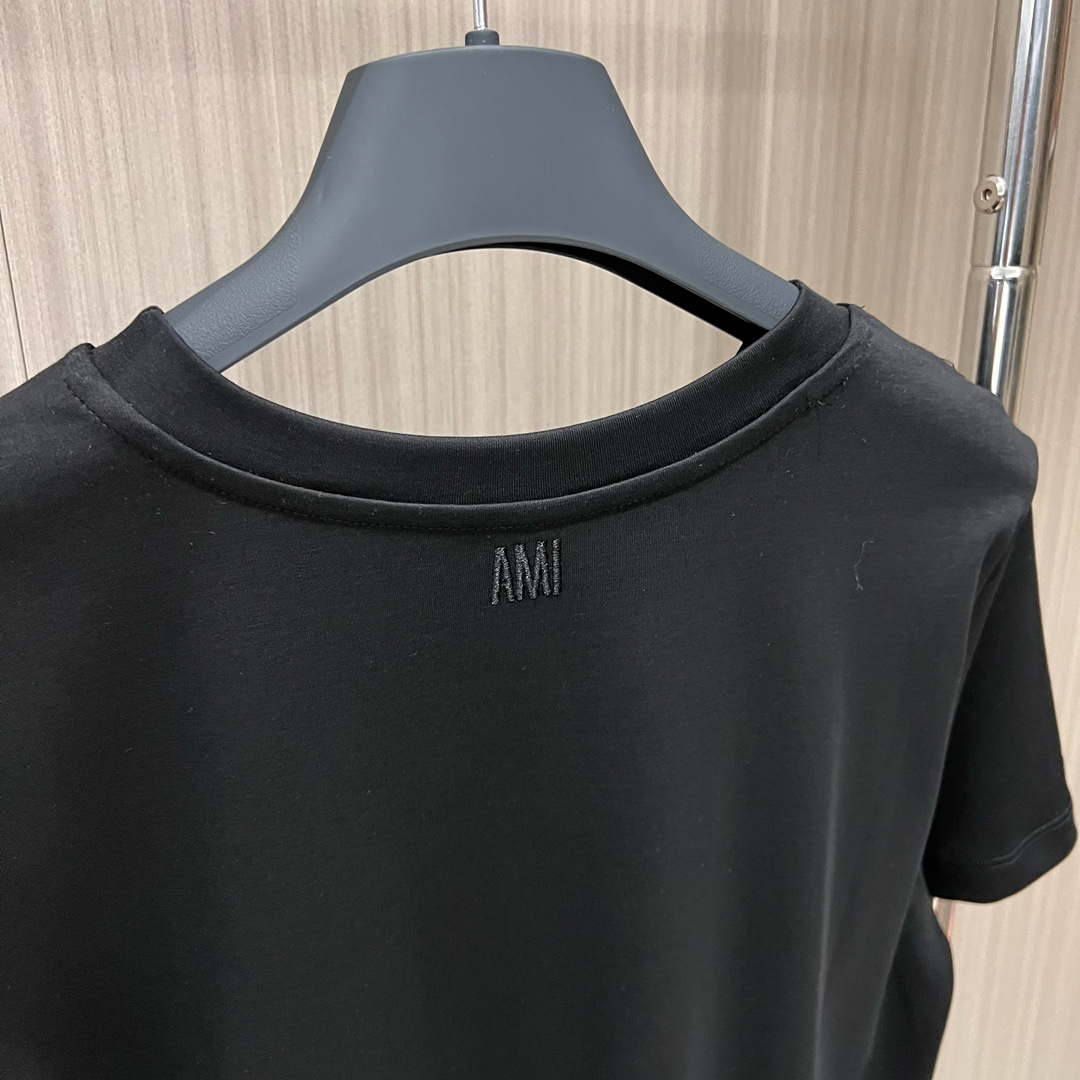 AMI新款爱心️刺绣T恤后领logo简单休闲减龄百搭黑白SML