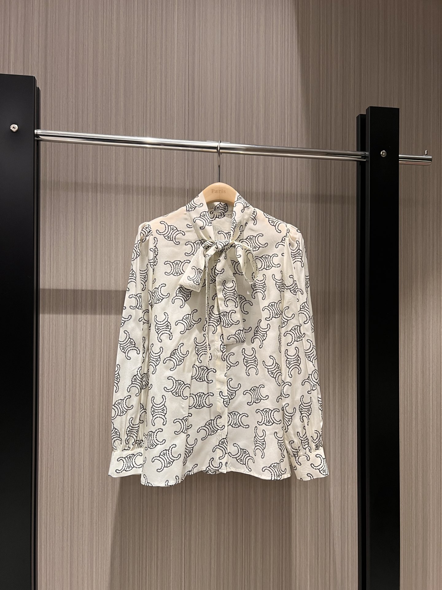 NO:313846,New Arc de Triomphe printed silk shirt with streamer bow design Heavy thickened silk crepe simple, elegant, fashionable and versatile commuting temperament S-XL, real silk, alexander wang19860909早春新款凯旋门印花真丝衬衣 飘带蝴蝶结设计 重磅加厚真丝双绉 简约优雅时尚百搭 通勤气质 S-XL,,real silk,alexander wang,Women's clothing