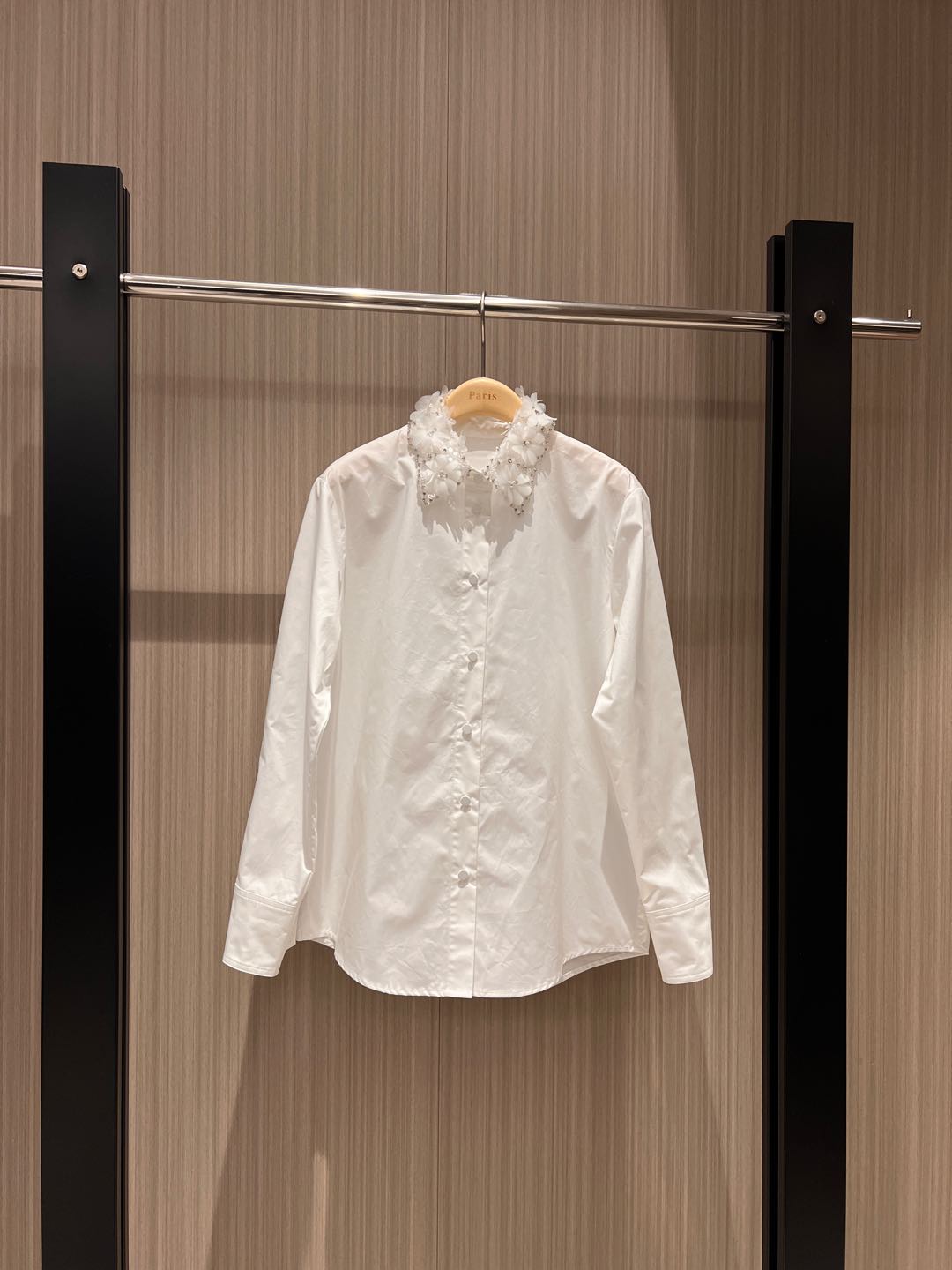 NO:313844,New heavy industry embroidered flower diamond-inlaid shirt exquisite and simple, age-reducing versatile S-XL, alexander wang19860909新款重工刺绣花朵镶钻领衬衣精致又简约 减龄百搭S-XL,,alexander wang,Women's clothing
