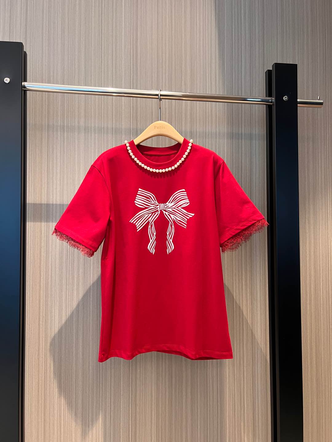 NO:296121,New flocking bow pearl decorative T-shirt cuff spliced ​​lace edge loose and casual cute age-reducing dark blue red white SML, tees, t-shirt, alexander wang19860909新款植绒蝴蝶结珍珠装饰T恤袖口拼接蕾丝边 宽松休闲 可爱减龄深蓝红色白色 SML,,tees，t-shirt,alexander wang,Women's clothing