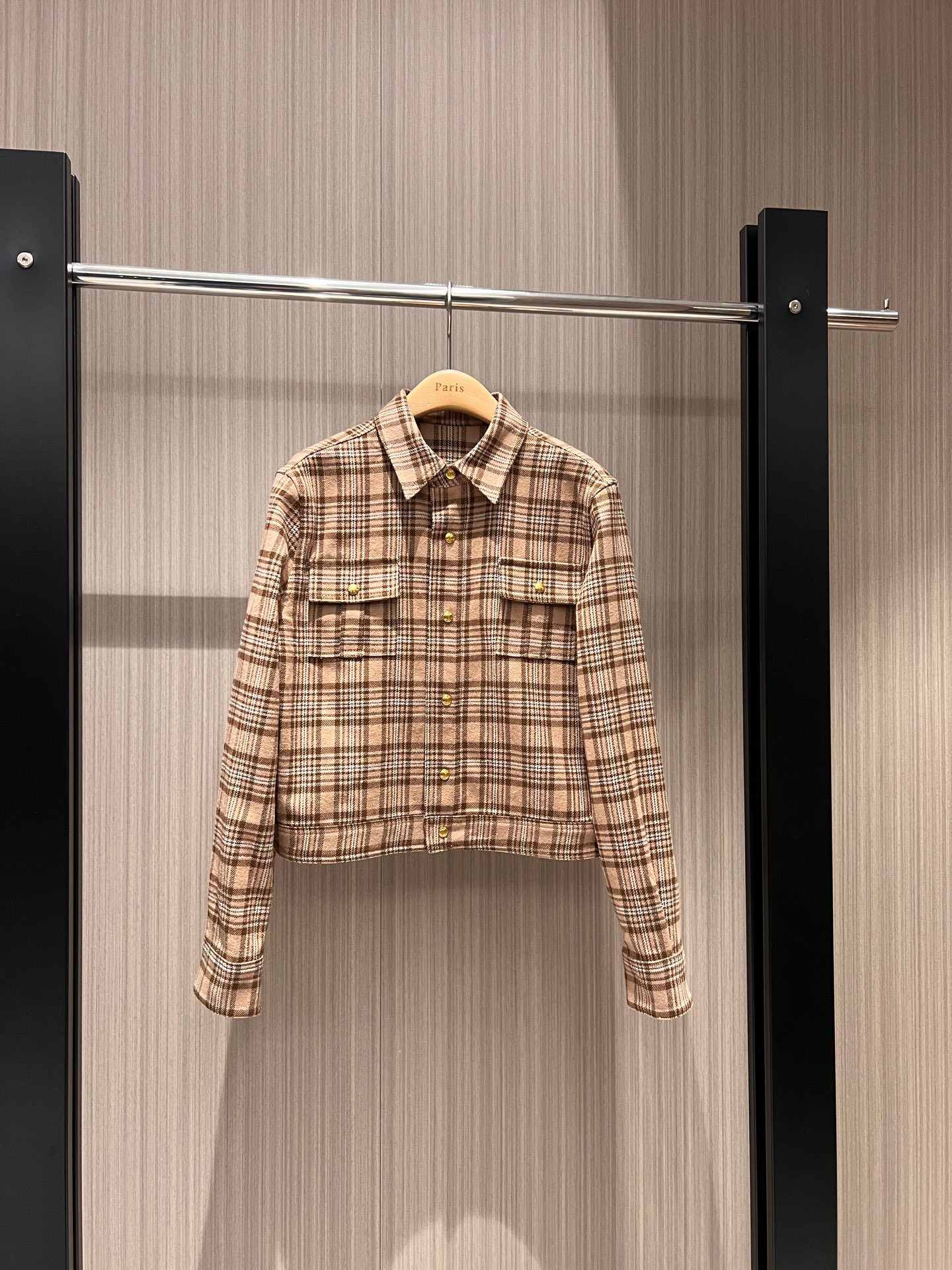 NO:297446,New retro American plaid short shirt Arc decorative gold buckle, college age-reducing sweet and cool versatile wool blend SML, alexander wang19860909新款复古美式格纹短款衬衣凯旋门金扣装饰 学院减龄 甜酷百搭羊毛混纺 SML,,alexander wang,Women's clothing