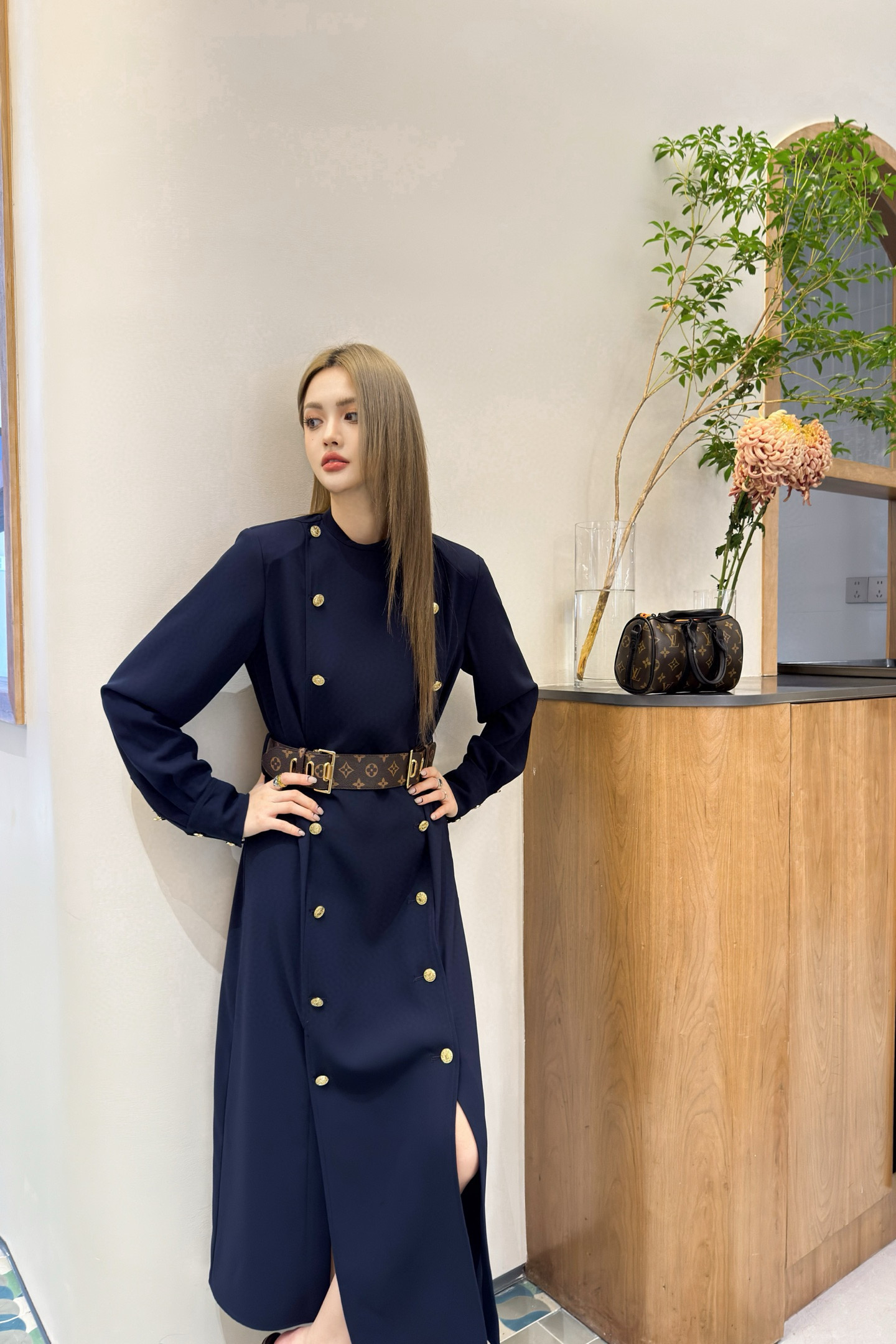 NO:309962,hand over composition, alexander wang19860909交作文,,alexander wang,Women's clothing