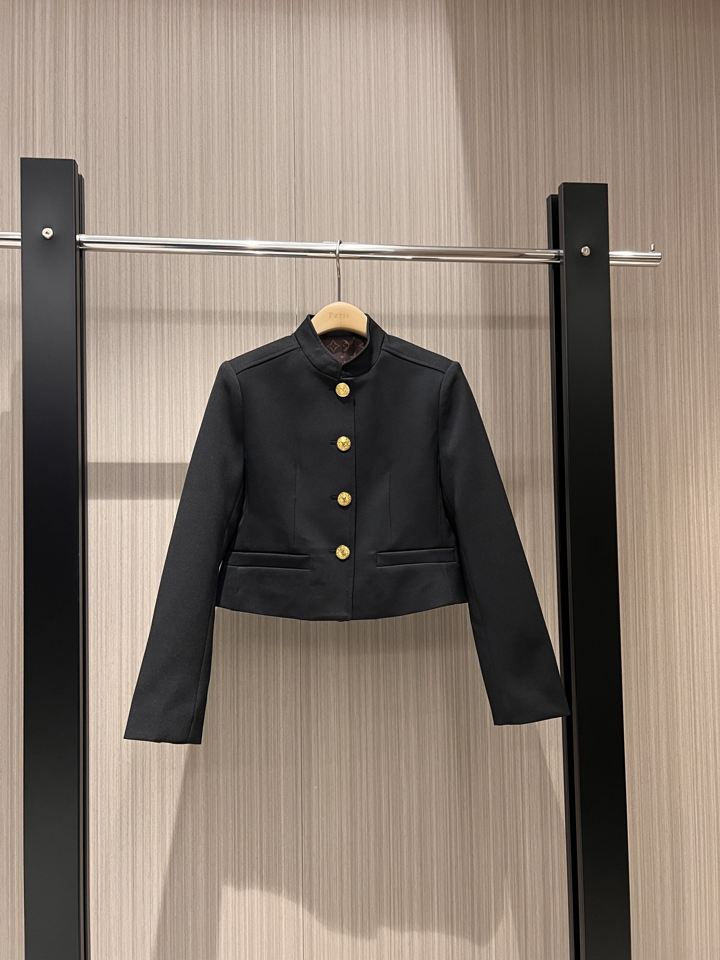 NO:321981,New style recommended Ouyang Nana, Jin Chen same style, stand-alone gold buckle short knight jacket, fashionable and capable, A and cool, handsome, age-reducing black and white SML 82,, jackets & coats, alexander wang19860909新款推荐欧阳娜娜 金晨同款 立领金扣短款骑士外套时尚干练 又A又飒 帅气减龄黑色白色 SML 82,,jackets & coats,alexander wang,Women's clothing