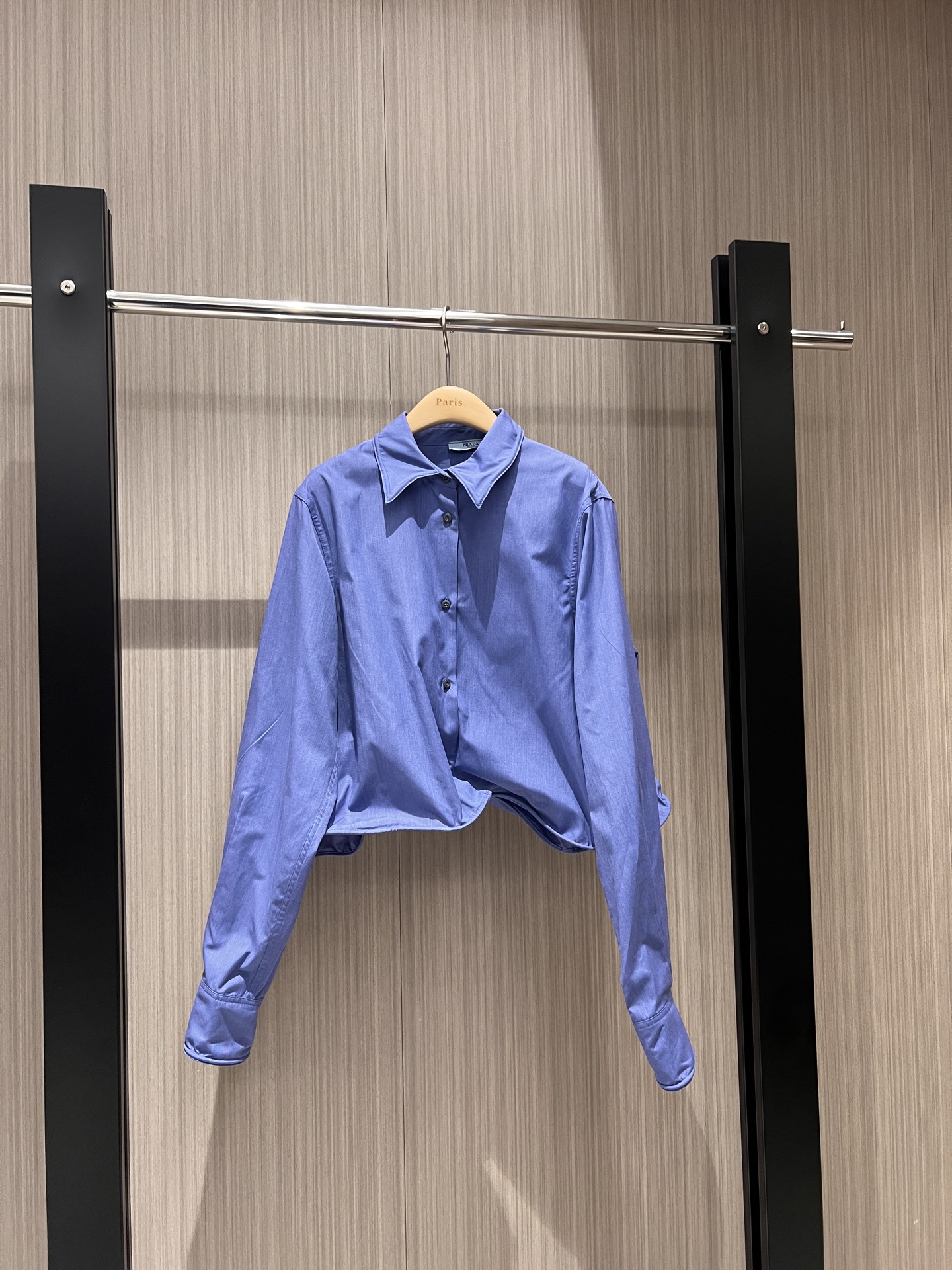 NO:313823,New built-in aluminum wire design, show style short shirt can be freely shaped, fashionable items are super cute and versatile, temperament is age-reducing, blue pink SML, alexander wang19860909新款内置铝丝设计 秀款凹造型短款衬衣可自由塑造效果 时髦单品超可爱百搭 气质减龄 蓝色粉色 SML,,alexander wang,Women's clothing