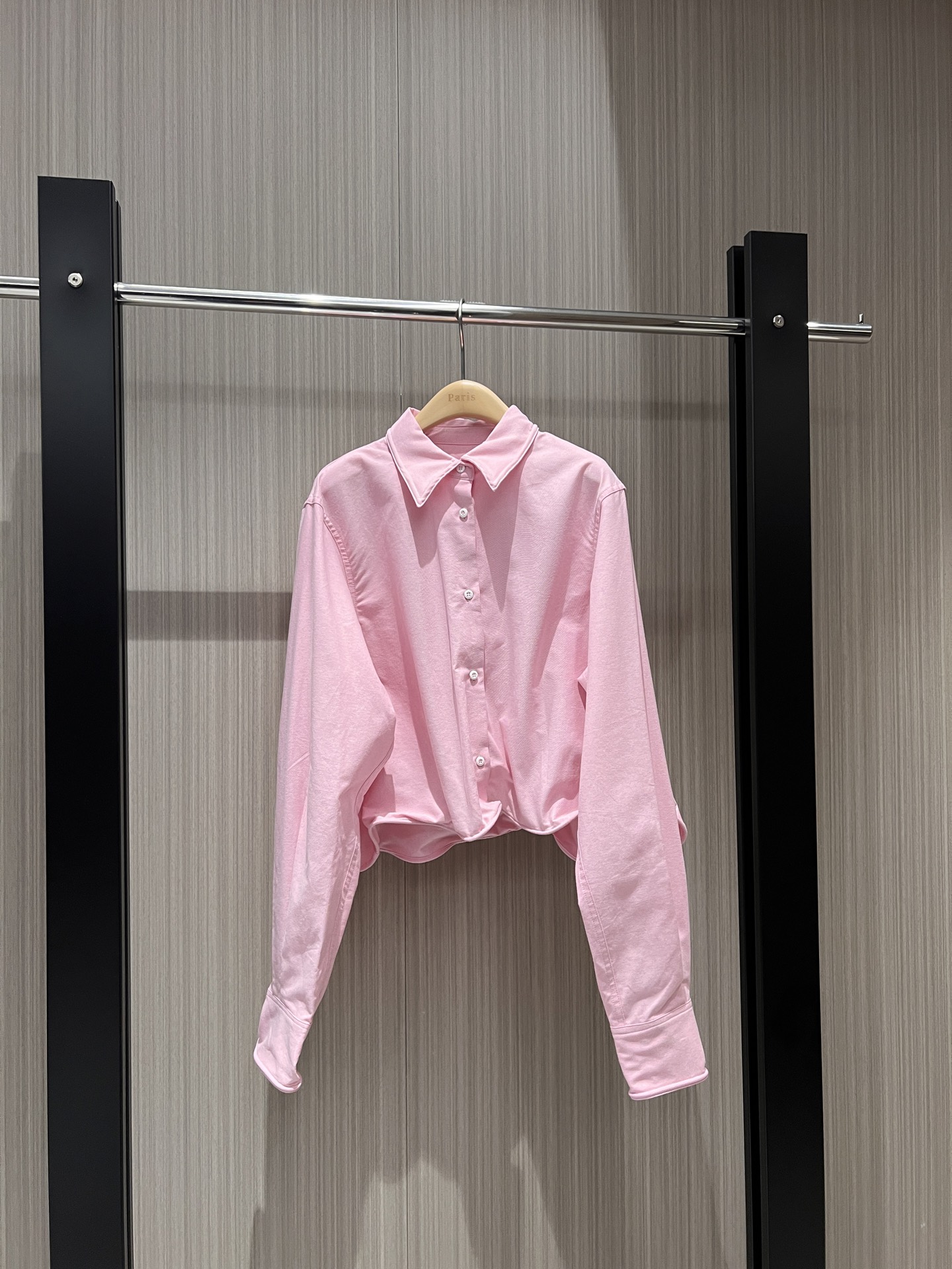 NO:313827,New built-in aluminum wire design, show style short shirt can be freely shaped, fashionable items are super cute and versatile, temperament is age-reducing, blue pink SML, alexander wang19860909新款内置铝丝设计 秀款凹造型短款衬衣可自由塑造效果 时髦单品超可爱百搭 气质减龄 蓝色粉色 SML,,alexander wang,Women's clothing