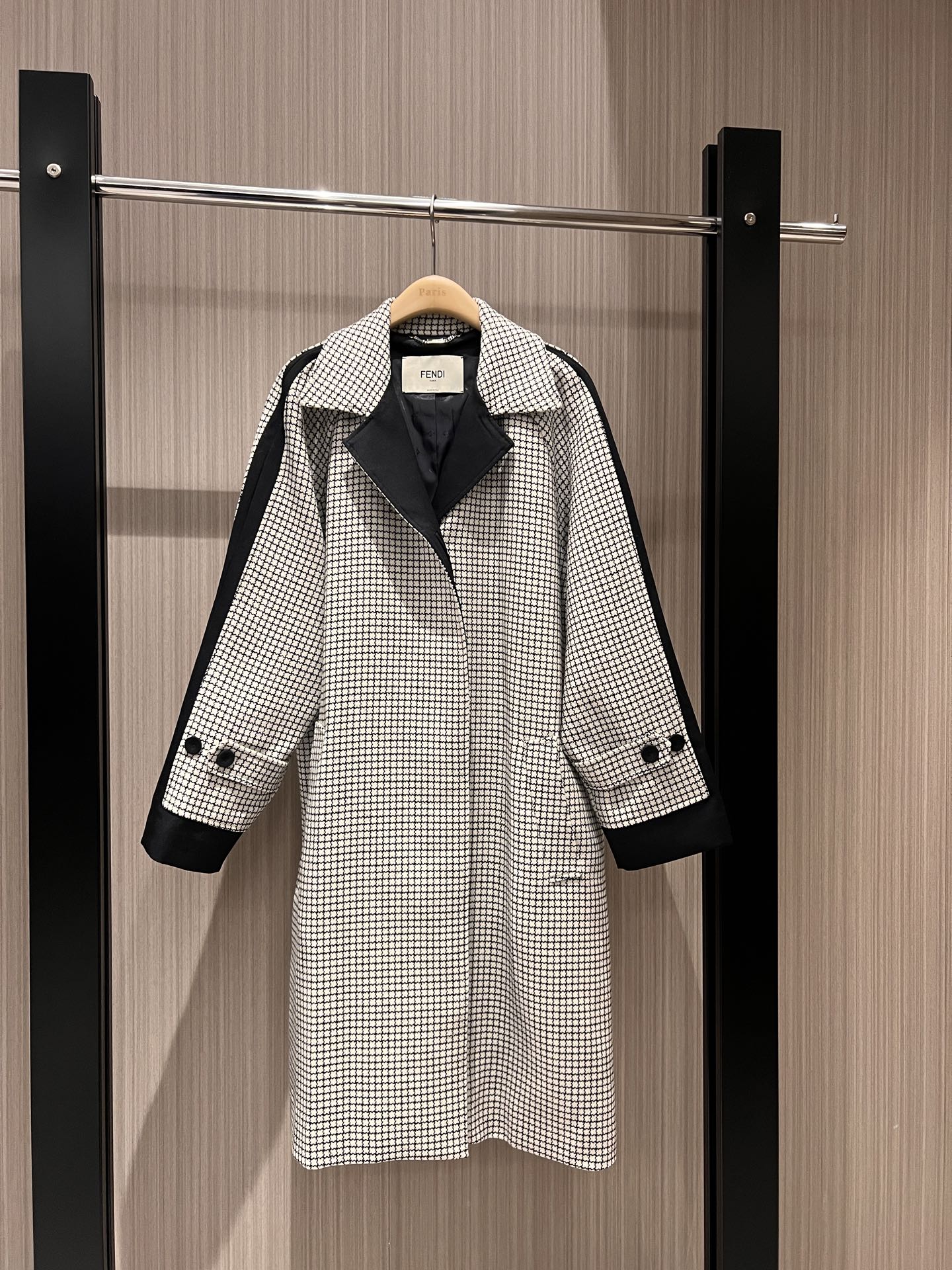 NO:315056,New Tang Yan Song Hye Kyo An Youzhen The same color-blocking black and white small plaid long coat coat, the same goddess, loose and fashionable, full of aura, can be matched with the same hip-covered skirt. SML,, skirts, jackets & coats, alexander wang19860909新款唐嫣 宋慧乔 安宥真同款拼色黑白小格廓形长款大衣外套 女神同款 宽松时髦 气场十足可搭同款包臀半裙 SML,,skirts,jackets & coats,alexander wang,Women's clothing