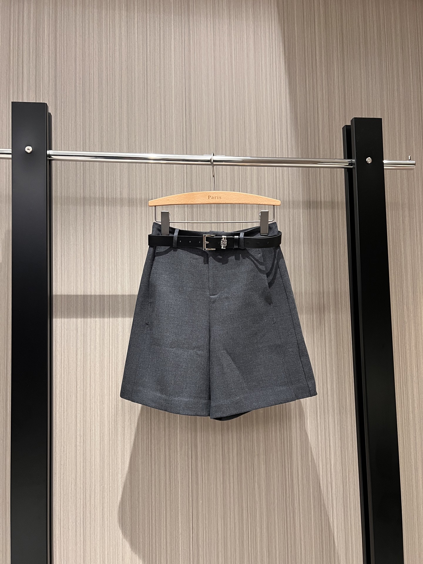 NO:315101,New belt decoration simple suit and mid-pants, five-point shorts, minimalist commuting, handsome and fashionable, sweet and versatile, versatile, black, gray and white, S-XL, shorts, business suit, alexander wang19860909新款腰带装饰简约西装中裤 五分短裤极简通勤 帅气时髦 甜飒百搭万能百搭神 黑色灰色白色 S-XL,,shorts,business suit,alexander wang,Women's clothing