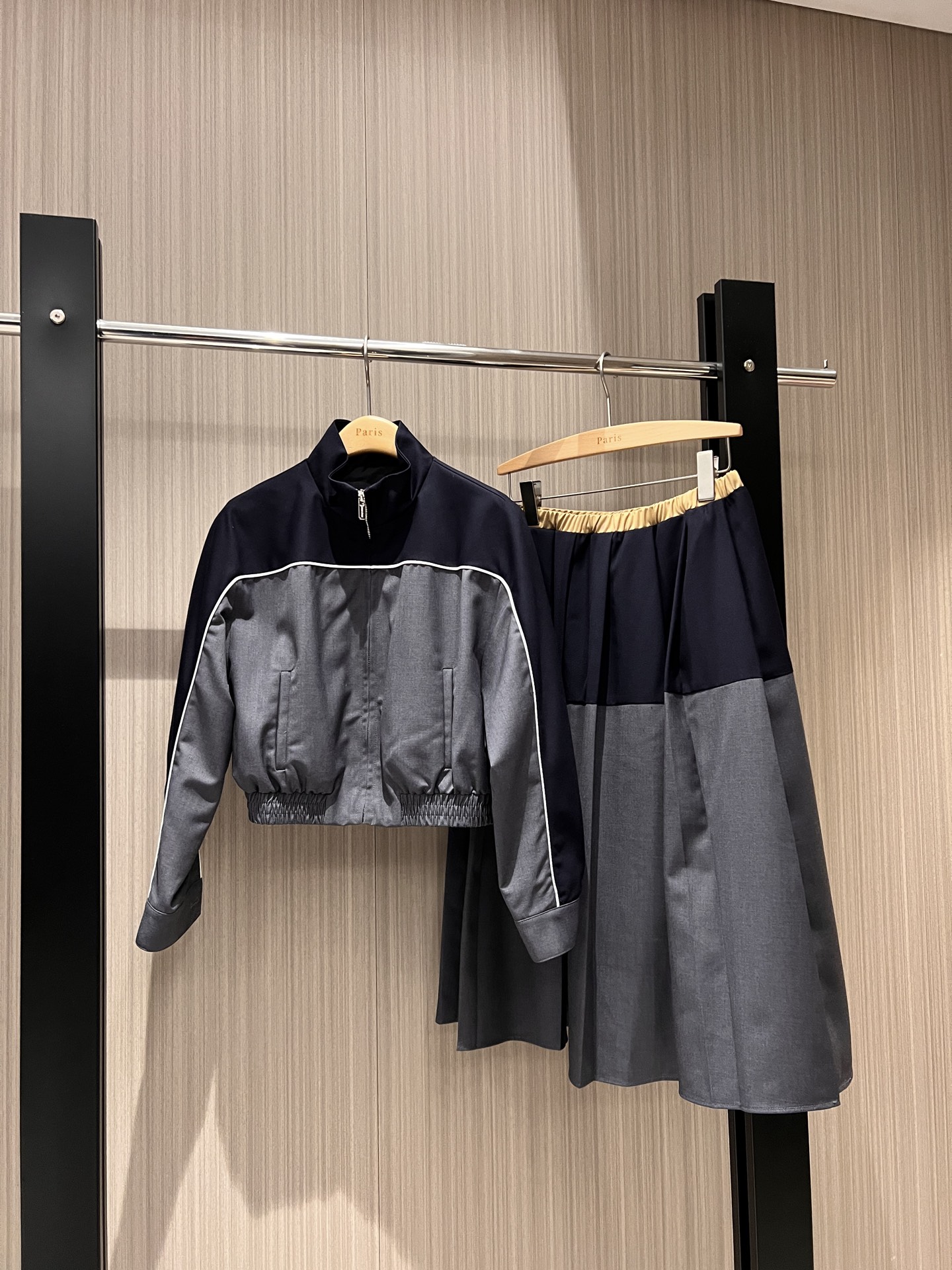 NO:315801,Show color-blocking suit fabric casual suit three-dimensional elastic waist short jacket jacket color-blocking pleated skirt lazy and fashionable temperament SML, skirts, jackets & coats, jackets & coats, business suit, alexander wang19860909走秀款拼色西装面料休闲套装 立体松紧腰短款夹克外套拼色压褶半裙慵懒时尚 气质百搭 SML,,skirts,jackets & coats,jackets & coats,business suit,alexander wang,Women's clothing