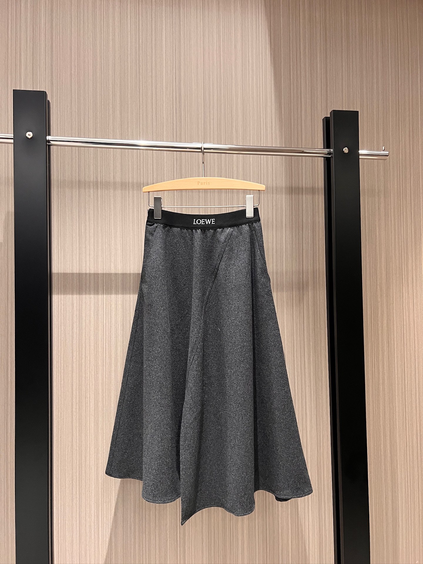 NO:315822,New elastic waist asymmetrical design spliced ​​skirt classic logo belt irregular splicing pockets on both sides A-line skirt fashionable and versatile casual and age-reducing black gray SML, skirts, alexander wang19860909新款松紧腰不对称设计拼接半裙经典logo腰带 不规则拼接 两侧口袋 A字裙摆时尚百搭 休闲减龄 黑色灰色 SML,,skirts,alexander wang,Women's clothing