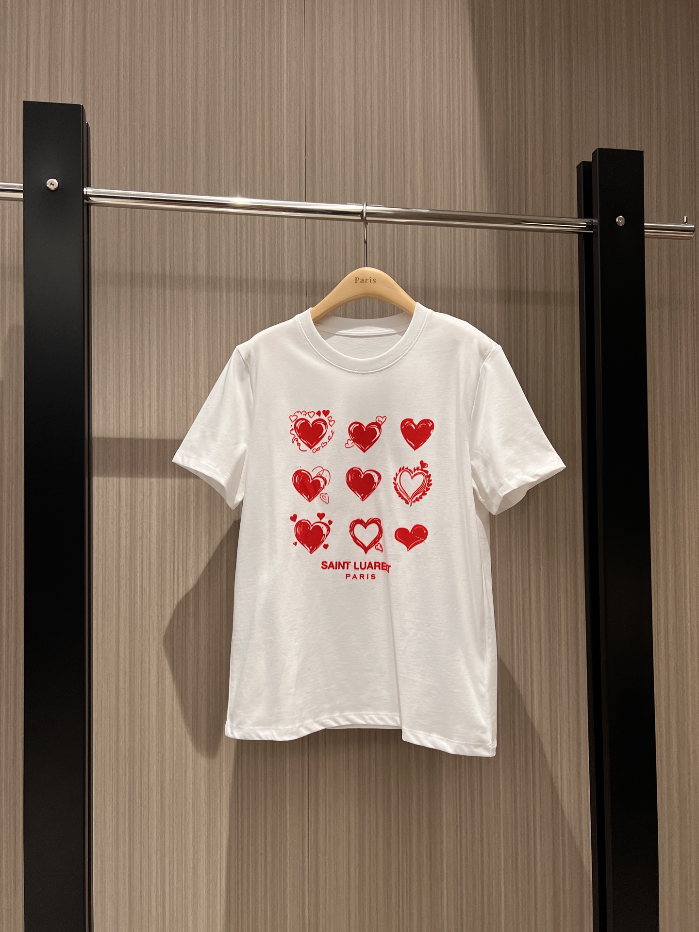 NO:315826,New Valentine's Day Limited Hand-painted graffiti flocking T-shirt full of love and casual T-shirt with versatile temperament and white khaki purple SML, tees, t-shirt, alexander wang19860909新款情人节限定 手绘涂鸦植绒爱心满满T恤时尚休闲 气质百搭白色卡其紫色 SML,,tees，t-shirt,alexander wang,Women's clothing