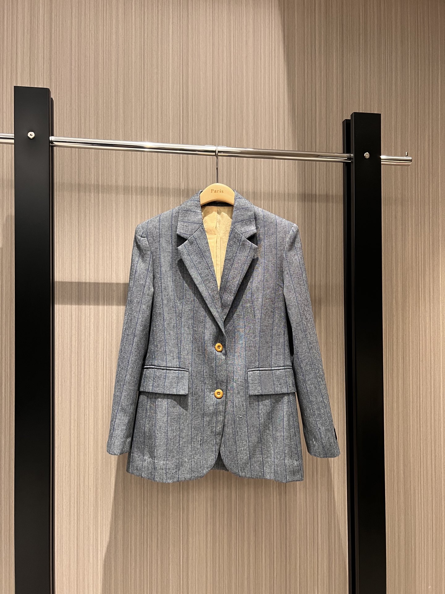 NO:316886,New style old money style small leather label decorative retro striped suit jacket high-end gray capable and neat commuter versatile hand-sewn logo armband loose and casual can be worn with the same striped skirt SML, skirts, jackets & coats, business suit, alexander wang19860909新款老钱风 小皮标装饰复古条纹西装外套高级灰 干练利落 通勤百搭手缝logo袖标 宽松随意 可搭同款条纹半裙 SML,,skirts,jackets & coats,business suit,alexander wang,Women's clothing