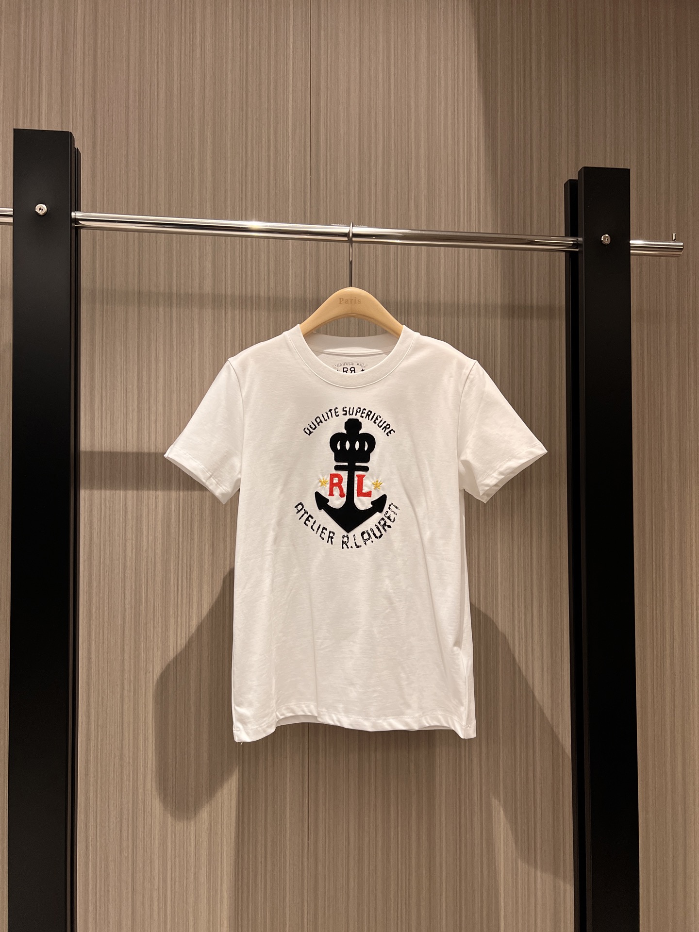 NO:307352,New patch embroidered crown anchor T-shirt simple and casual, age-reducing versatile black and white SML 82240,,tees, t-shirt,alexander wang19860909新款贴布刺绣皇冠船锚T恤 简单休闲 减龄百搭 黑色白色 SML 82240,,tees，t-shirt,alexander wang,Women's clothing