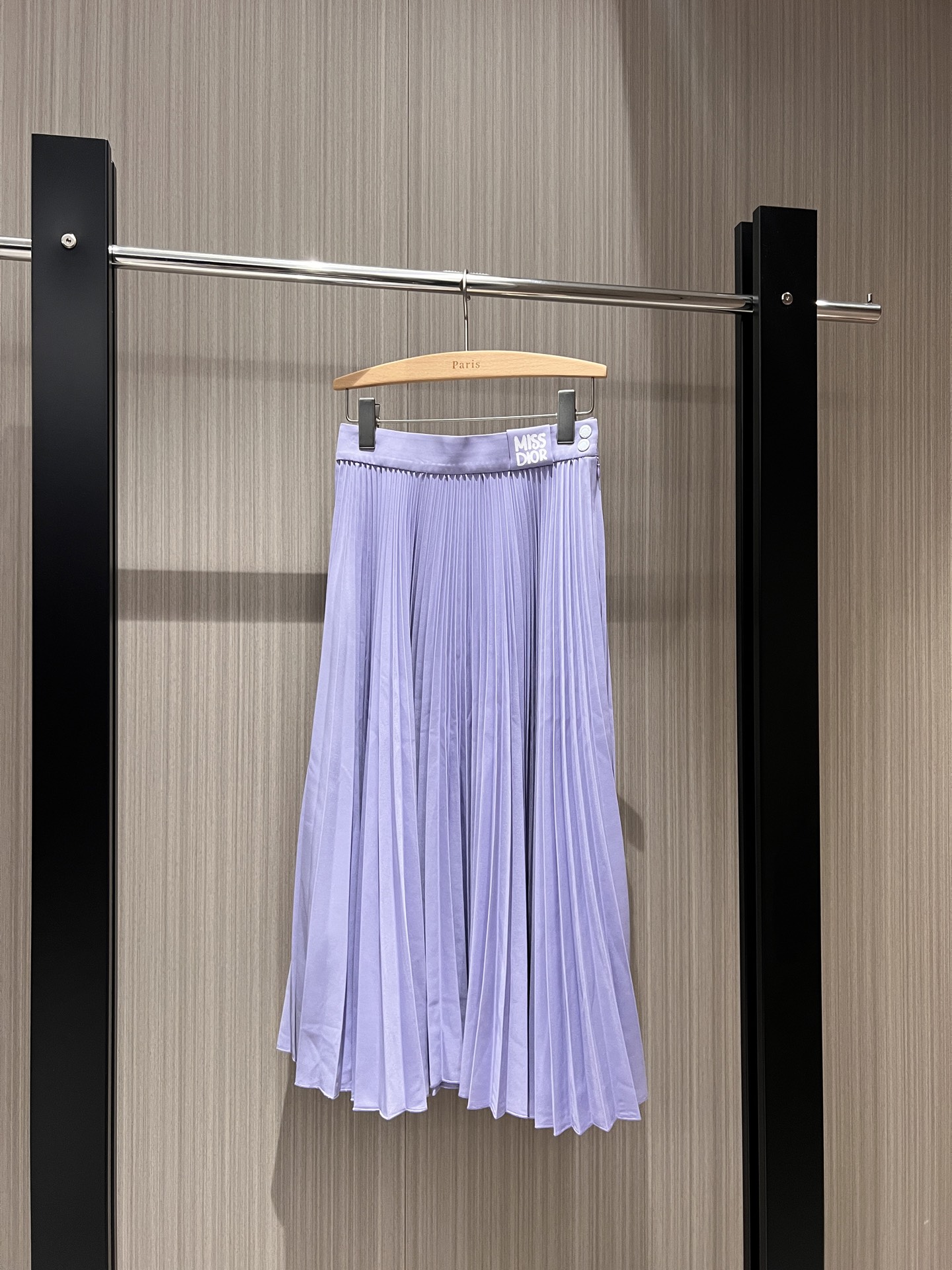 NO:307858,New models recommended Miss series Minimalist design pleated skirt long skirt logo printed small logo decoration Large skirt temperament age-reducing casual and versatile pink chicken yellow taro purple black SM, skirts, alexander wang19860909新款推荐Miss系列 极简设计百褶半裙长裙logo印花小徽标装饰 大裙摆 气质减龄 休闲百搭嫩粉小鸡黄香芋紫黑色 SM,,skirts,alexander wang,Women's clothing