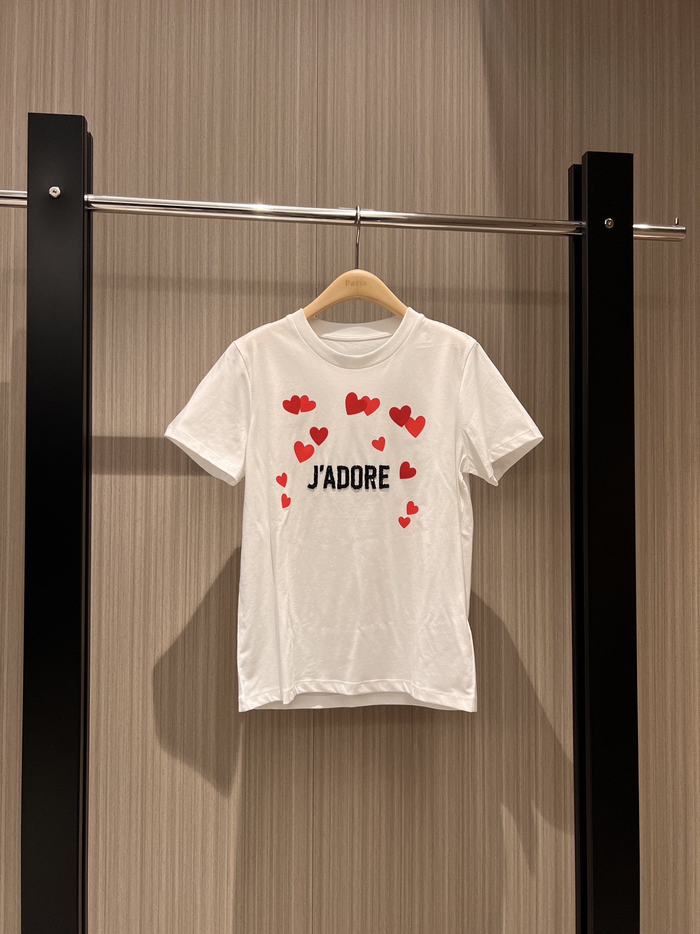 NO:307836,New heavy industry beaded logo letter love T-shirt fashionable and casual age-reducing versatile black and white SML, tees, t-shirt, alexander wang19860909新款重工钉珠logo字母爱心T恤时尚休闲 减龄百搭黑白 SML,,tees，t-shirt,alexander wang,Women's clothing