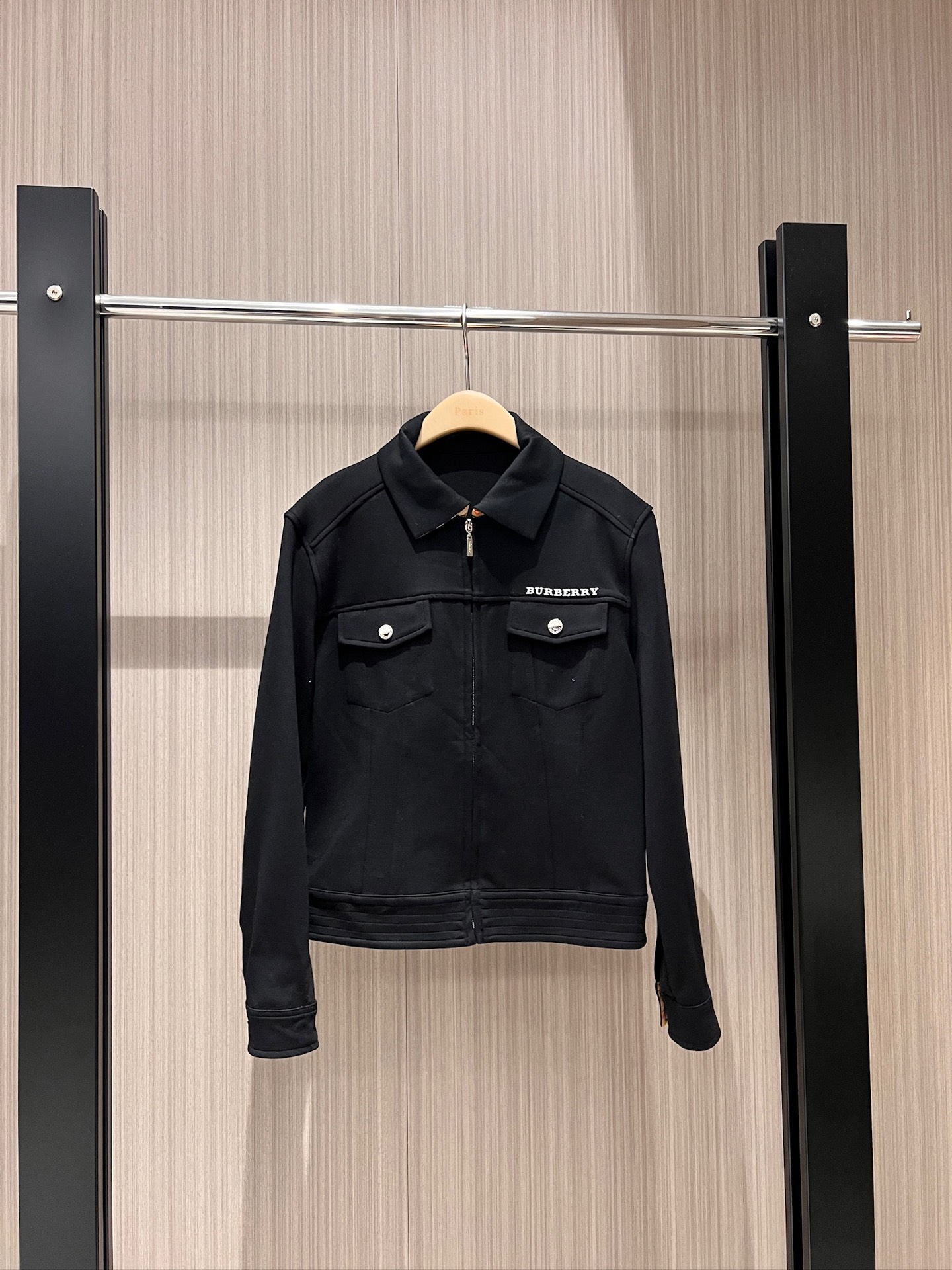NO:308354,New style is coming to splicing classic plaid black short lapel jacket with chest pocket decoration logo letter logo cuffs can be reverse curled plaid slim and slim, commuting versatile SML,, jackets & coats,alexander wang19860909新款来袭拼接经典格纹边黑色短款翻领外套胸前口袋装饰 logo字母标志 袖口可反卷边格纹修身显瘦 通勤百搭 SML,,jackets & coats,alexander wang,Women's clothing