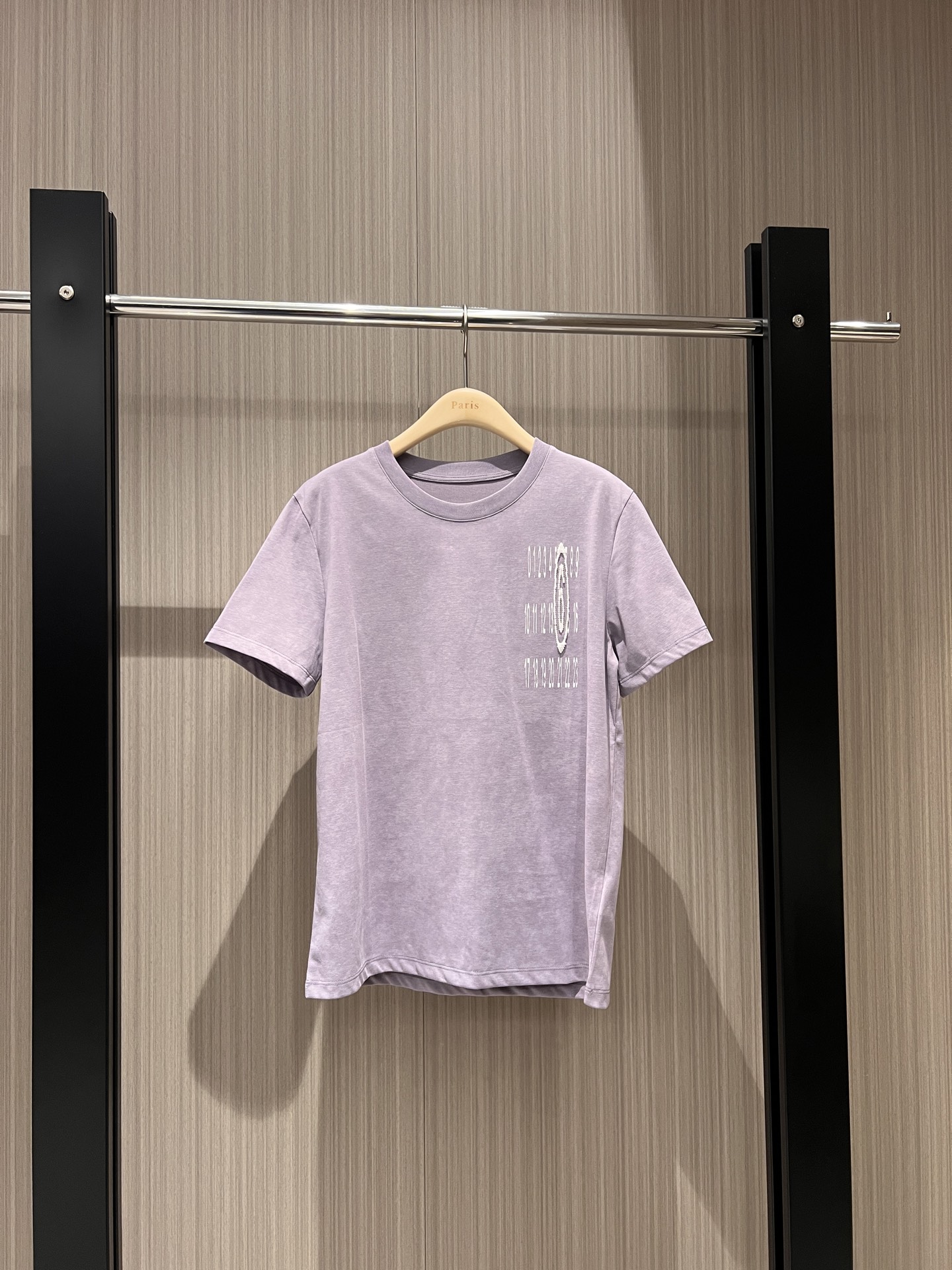 NO:308882,New 6 Magila MM6 digital fried color printed T-shirt simple casual and age-reducing versatile gray and white purple SML,,masion margiela,masion margiela,tees,t-shirt,alexander wang19860909新款6马吉拉MM6数字炒色印花T恤简单休闲减龄百搭 灰白紫 SML,,masion margiela,masion margiela,tees，t-shirt,alexander wang,Women's clothing