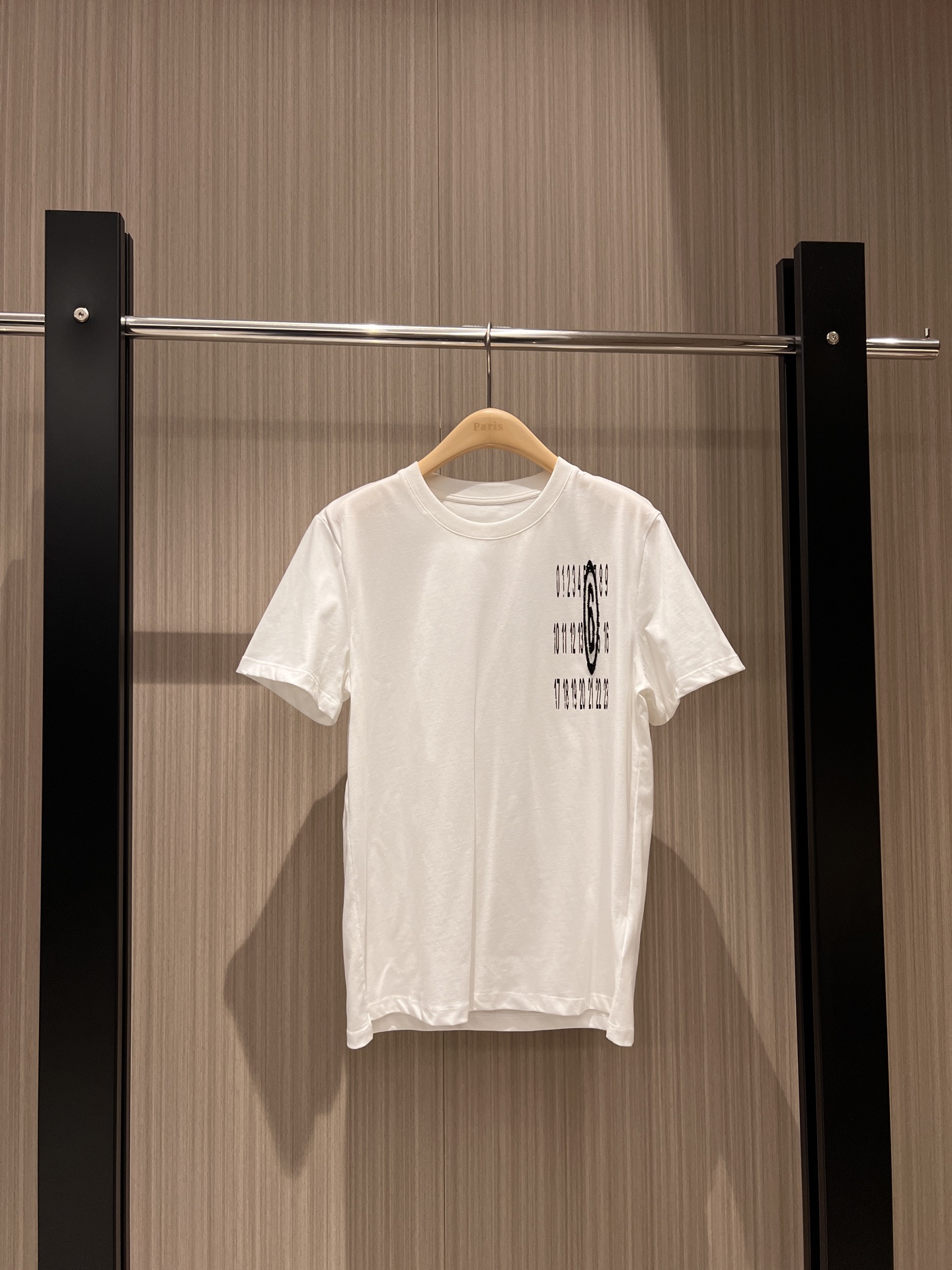 NO:308886,New 6 Magila MM6 digital fried color printed T-shirt simple casual and age-reducing versatile gray and white purple SML,,masion margiela,masion margiela,tees,t-shirt,alexander wang19860909新款6马吉拉MM6数字炒色印花T恤简单休闲减龄百搭 灰白紫 SML,,masion margiela,masion margiela,tees，t-shirt,alexander wang,Women's clothing