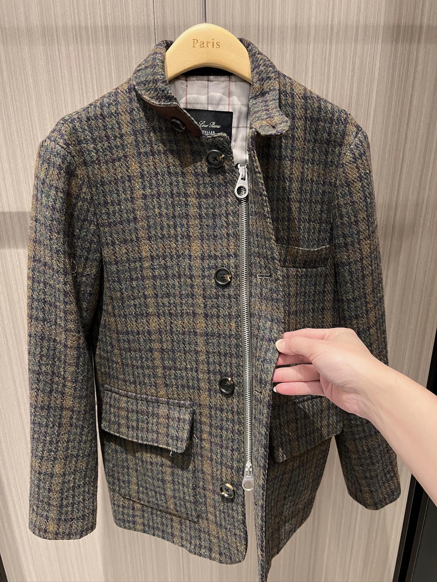 NO:309498,New model of the same style as Hui Yinghong LP small stand collar retro small plaid wool jacket old money style commuting fashion casual and versatile classic plaid lining SML, loro piano, jackets & coats, alexander wang19860909新款 惠英红同款LP小立领复古小格纹羊毛外套老钱风 通勤时尚 休闲百搭 经典格子内衬SML,,loro piana,jackets & coats,alexander wang,Women's clothing