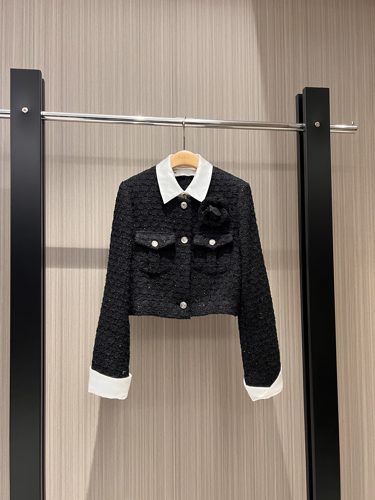 NO:309952,New contrasting short braided tweed jacket, fake two-piece design, cuffs and collar can be detached, one outfit can be worn with multiple outfits, must-have light luxury and elegant SML, jackets & coats,alexander wang19860909新款撞色短款编织粗花呢外套 假两件设计 袖口和衣领都可拆卸一衣多穿搭配 减龄必备轻奢优雅 SML,,jackets & coats,alexander wang,Women's clothing