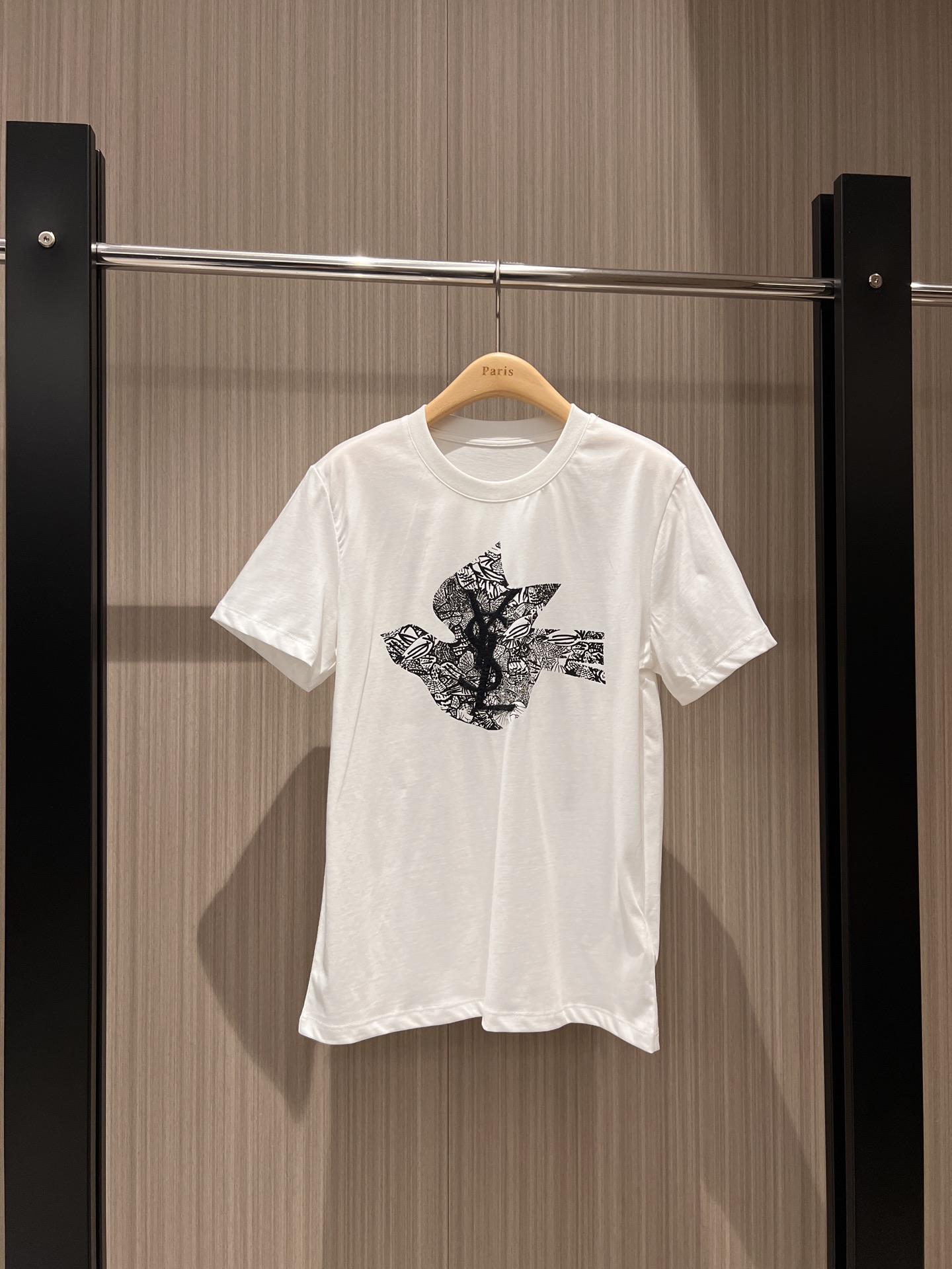 NO:310460,New swallow print Ysl towel embroidered T-shirt loose and casual, age-reducing versatile SML, saint laurent,tees, t-shirt,alexander wang19860909新款燕子印花Ysl毛巾绣T恤 宽松休闲 减龄百搭 SML,,saint laurent,tees，t-shirt,alexander wang,Women's clothing