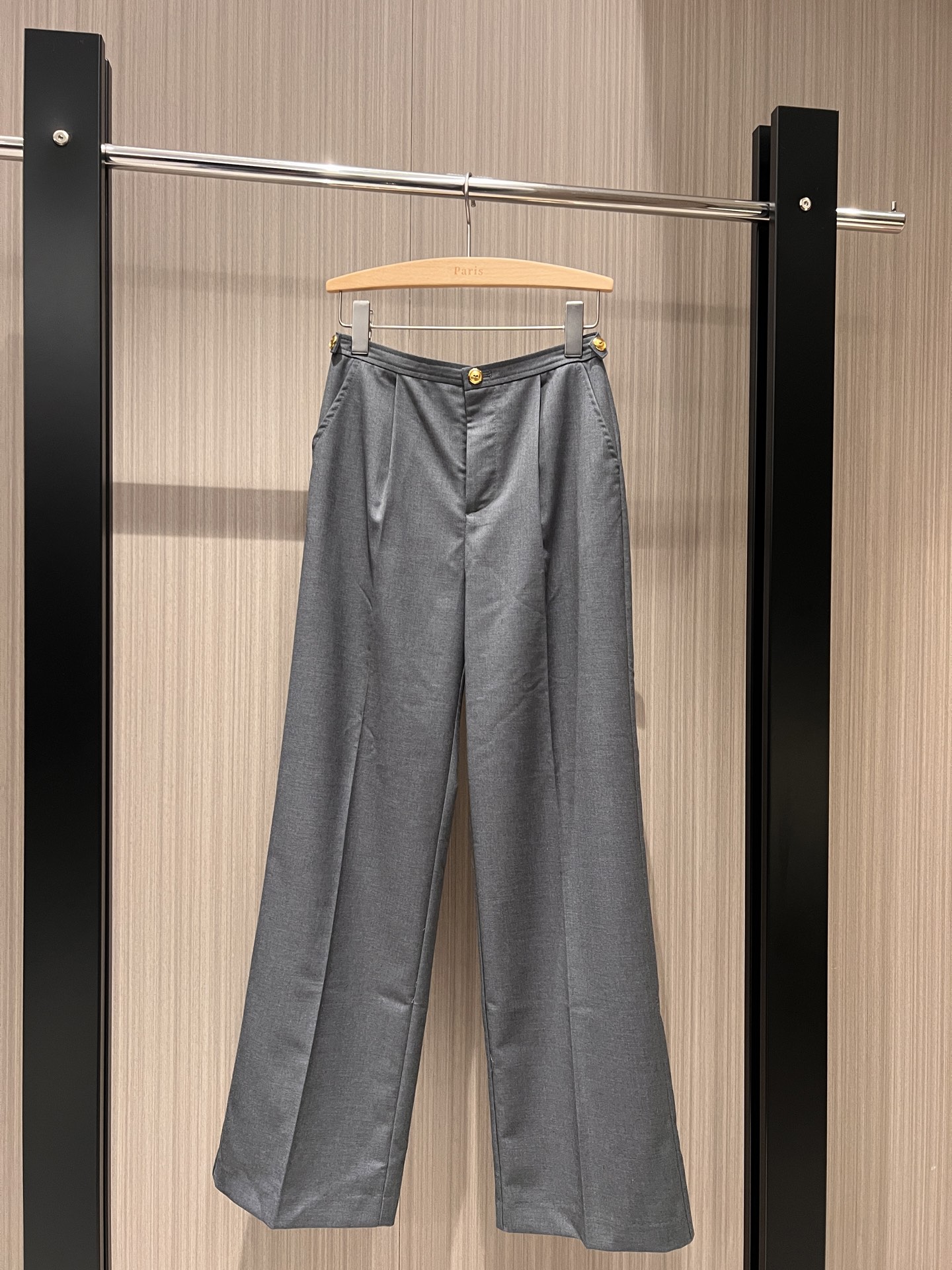 NO:310936,New style recommended gold buckle decorative logo tag wide-leg pants casual trousers minimalist design temperament slim fit commuting fashion can be salty or sweet Black gray SML, alexander wang19860909新款推荐金扣装饰小logo标签阔腿裤 休闲西裤极简设计 气质修身 通勤时尚可盐可甜 黑色灰色 SML,,alexander wang,Women's clothing