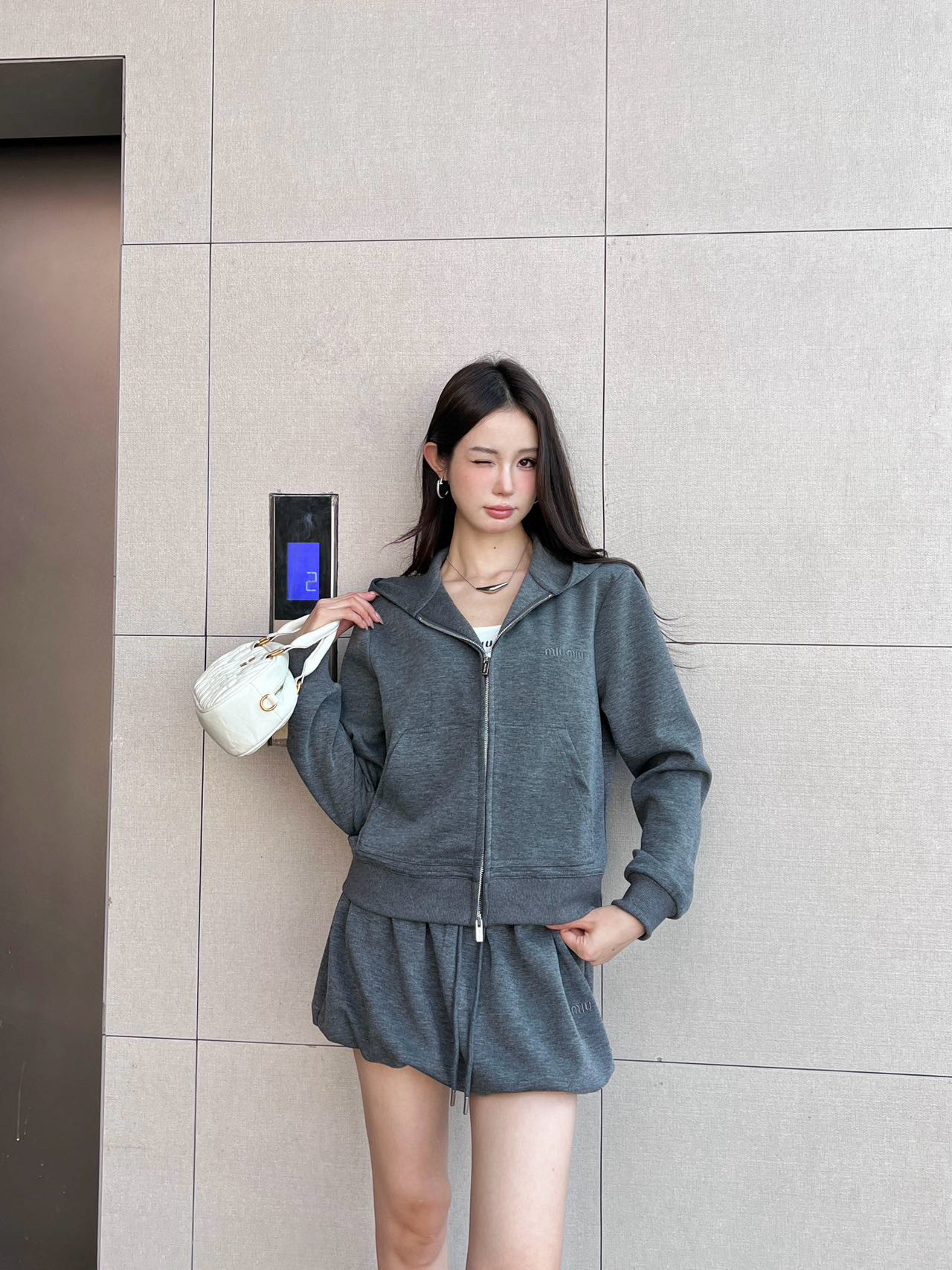 NO:311472,hand in homework, alexander wang19860909交作业,,alexander wang,Women's clothing