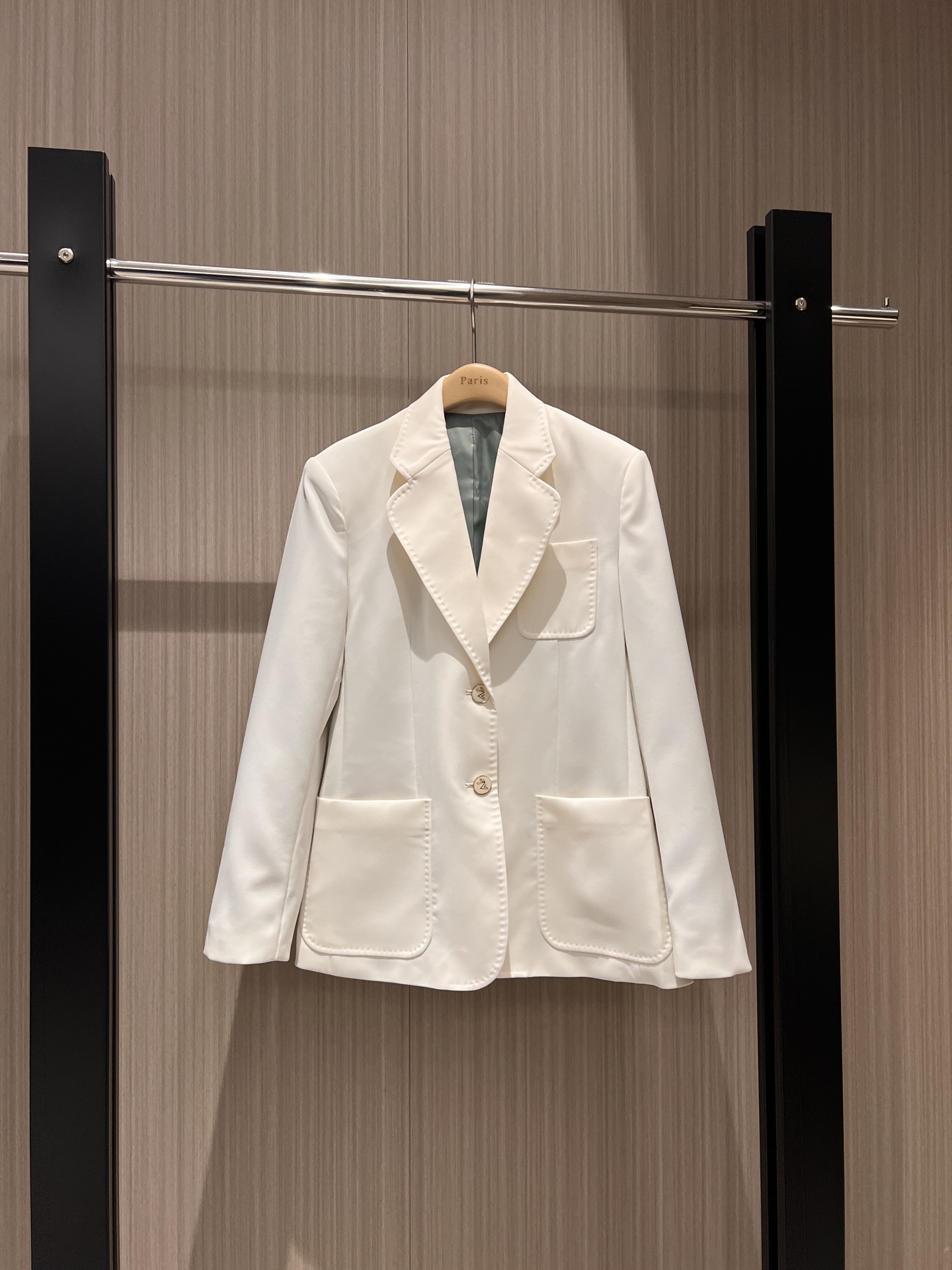 NO:311499,New style recommended hand-cranked bead seam suit jacket, three-pocket decorative mold button, simple temperament, versatile commuting, fashionable, casual, capable and neat, full of aura, can be worn with the same style of trousers, dark blue and white S,, jackets & coats, business suit, alexander wang19860909新款推荐手摇珠缝边西装外套 三口袋装饰开模扣子 气质简约 通勤百搭 时尚休闲干练利落 气场十足 可搭同款西裤 深蓝白色 S,,jackets & coats,business suit,alexander wang,Women's clothing