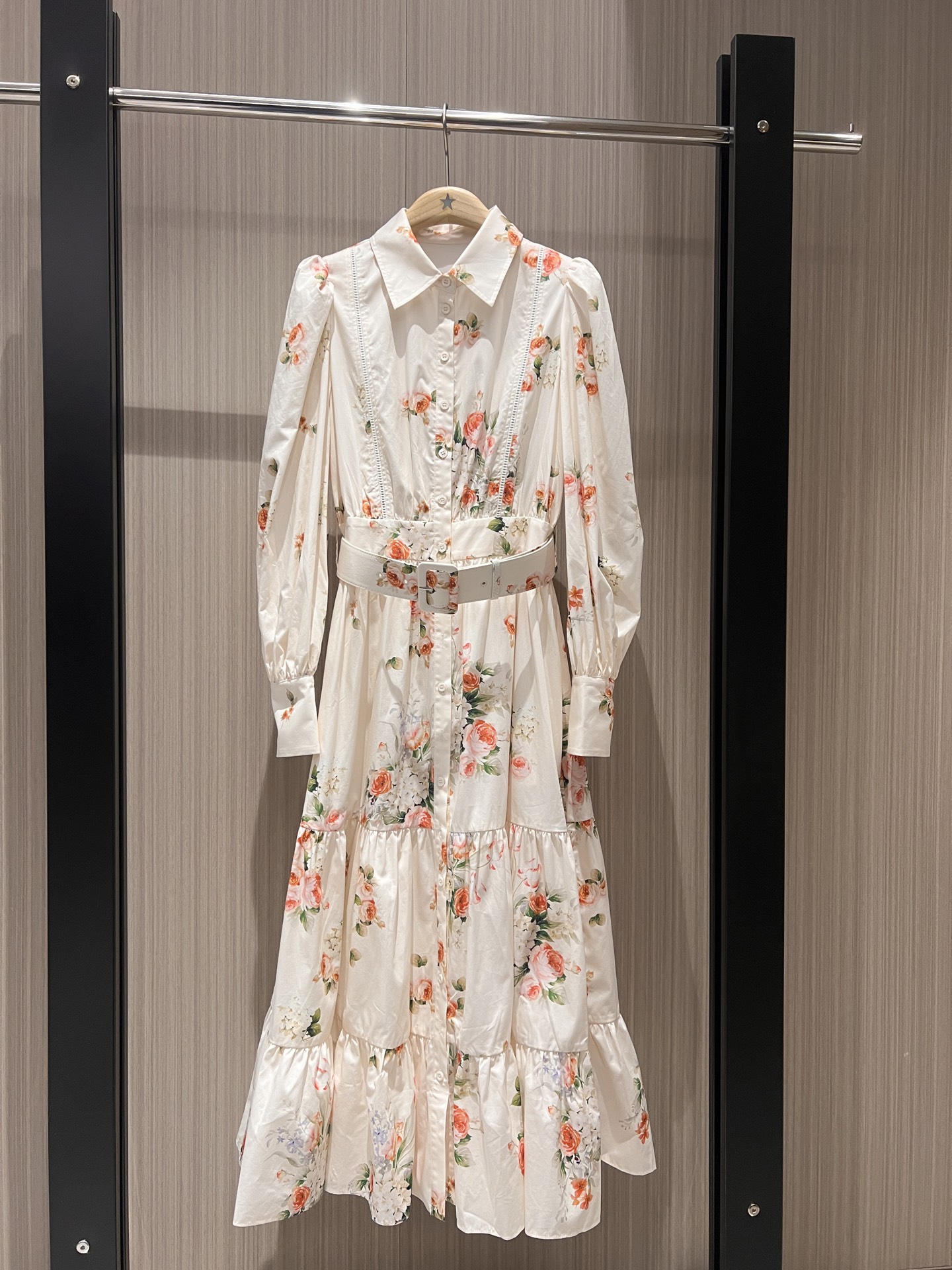 NO:312456,New ZIMMERMANN palace style lantern sleeve printed dress spliced ​​cake long skirt must have vacation Belt and waist decoration Pockets on both sides Lady sweetness Temperament age-reducing Elegant socialite Black and white S-X, skirts,alexander wang19860909新款ZIMMERMANN 宫廷风 灯笼袖印花连衣裙 拼接蛋糕长裙度假必备 系腰带收腰装饰 两侧有口袋淑女甜美 气质减龄 优雅名媛 黑色白色 S-X,,skirts,alexander wang,Women's clothing