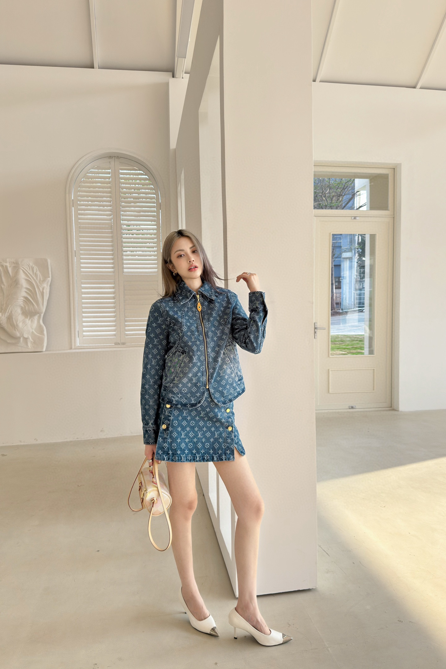 NO:313034,jackets and skirts, skirts, jackets & coats,alexander wang19860909外套半裙搭,,skirts,jackets & coats,alexander wang,Women's clothing